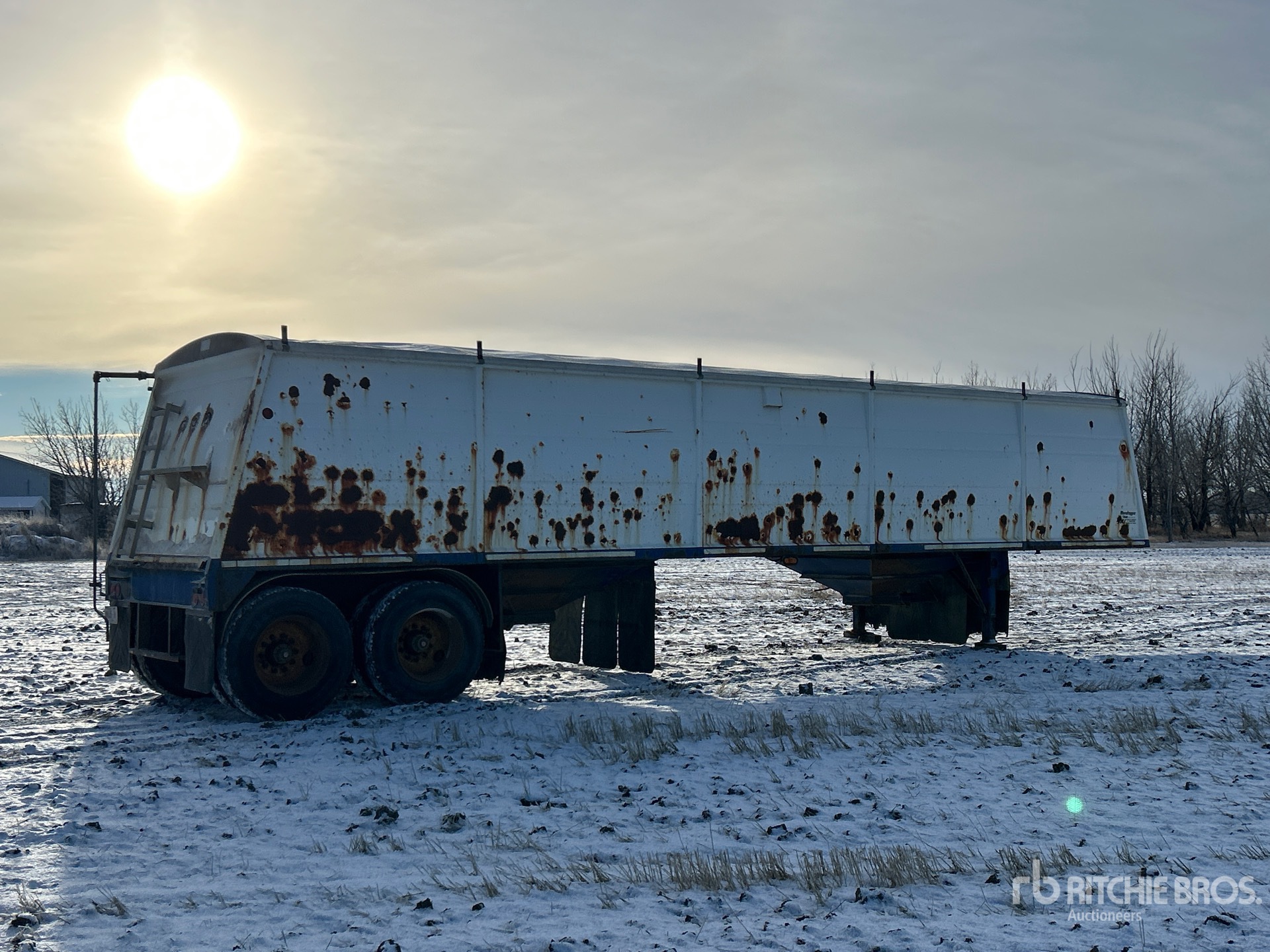 General Appearance with Imagen: esquina trasera derecha