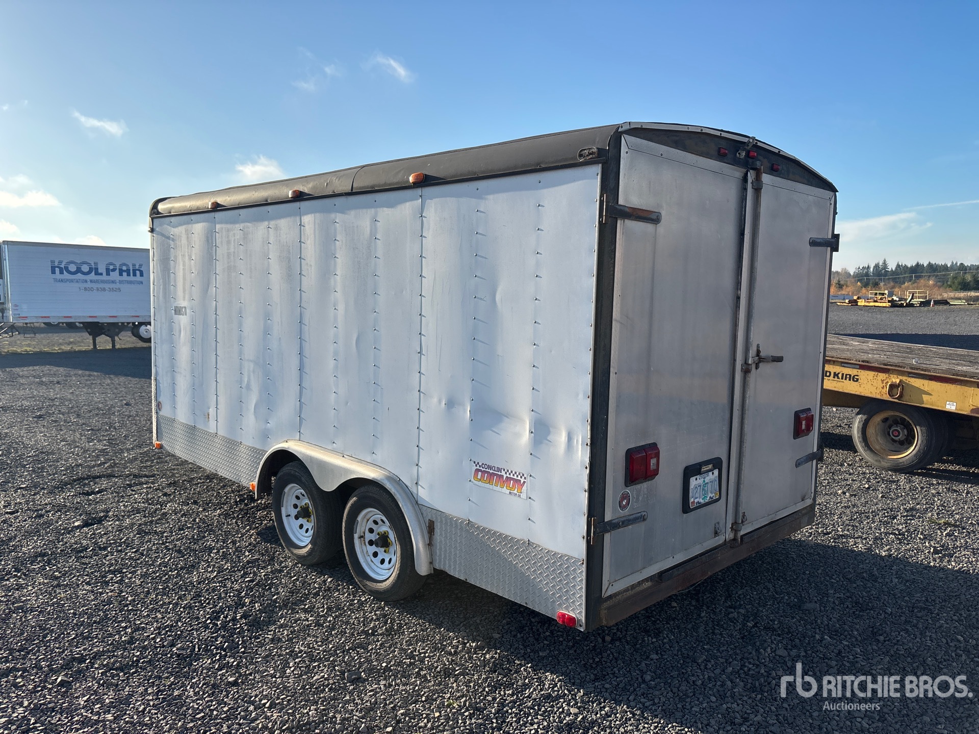 General Appearance with Bild, Ecke hinten links