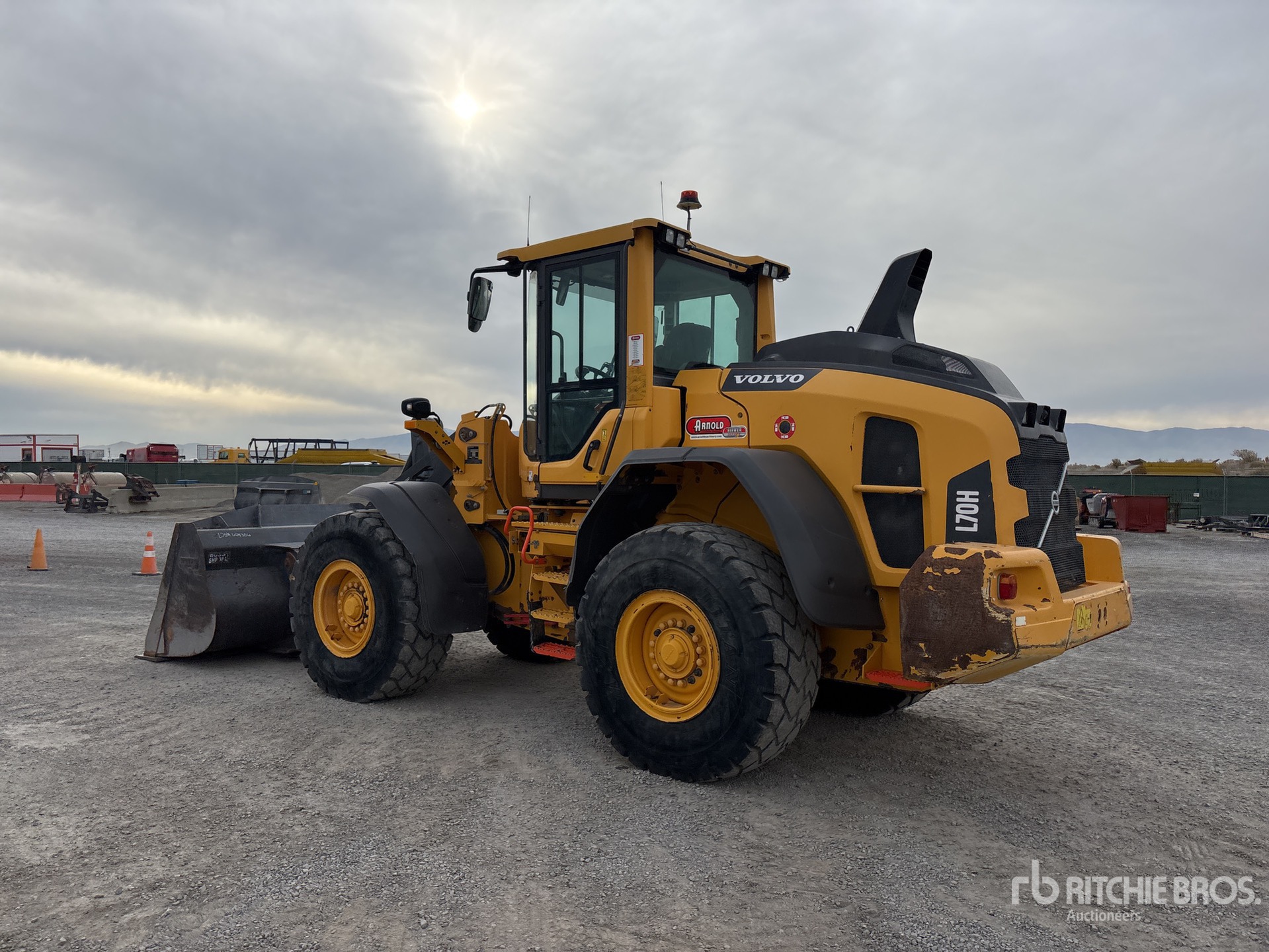 General Appearance with Imagen: esquina trasera izquierda