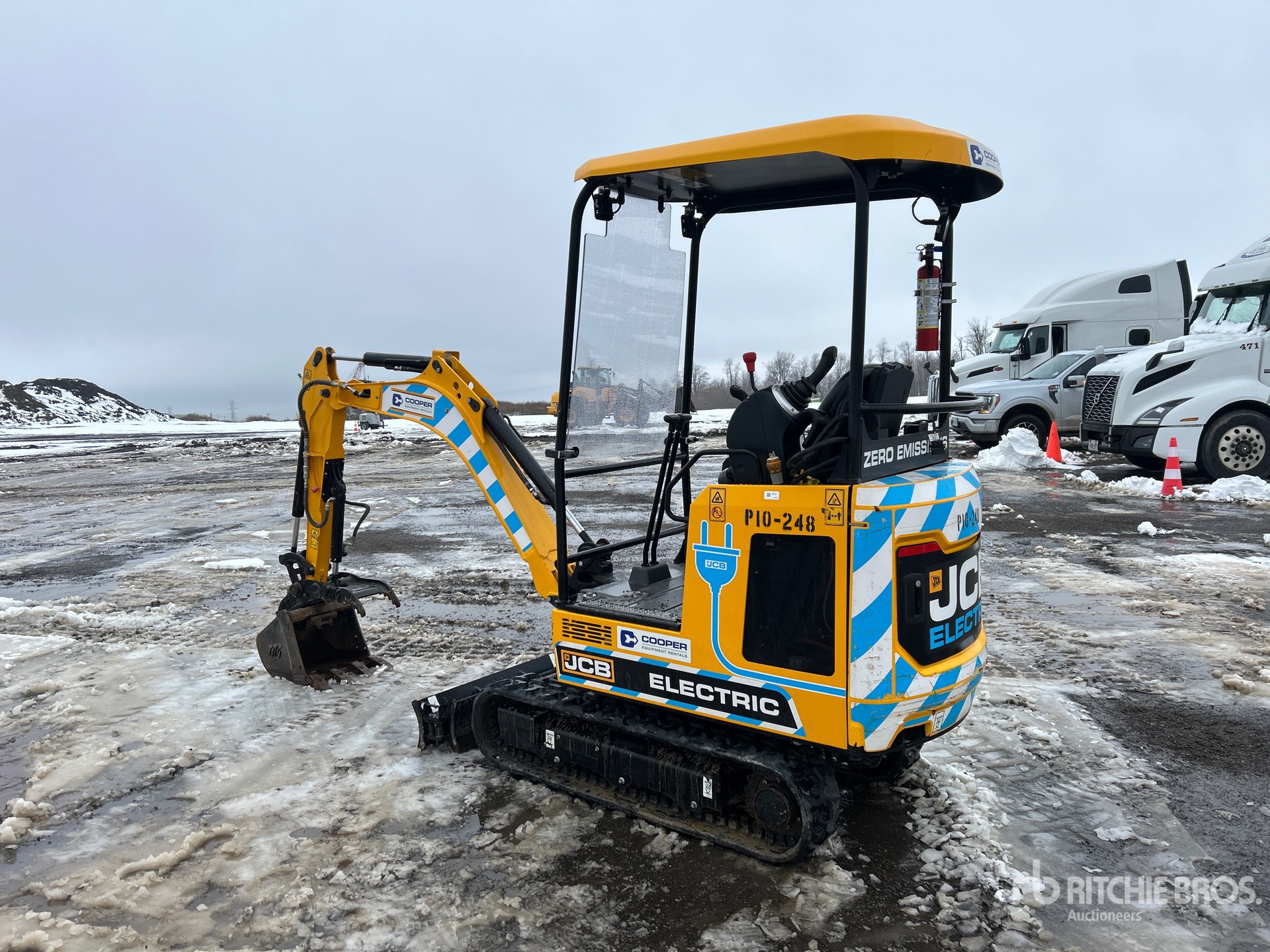 General Appearance with Picture, Left Rear Corner