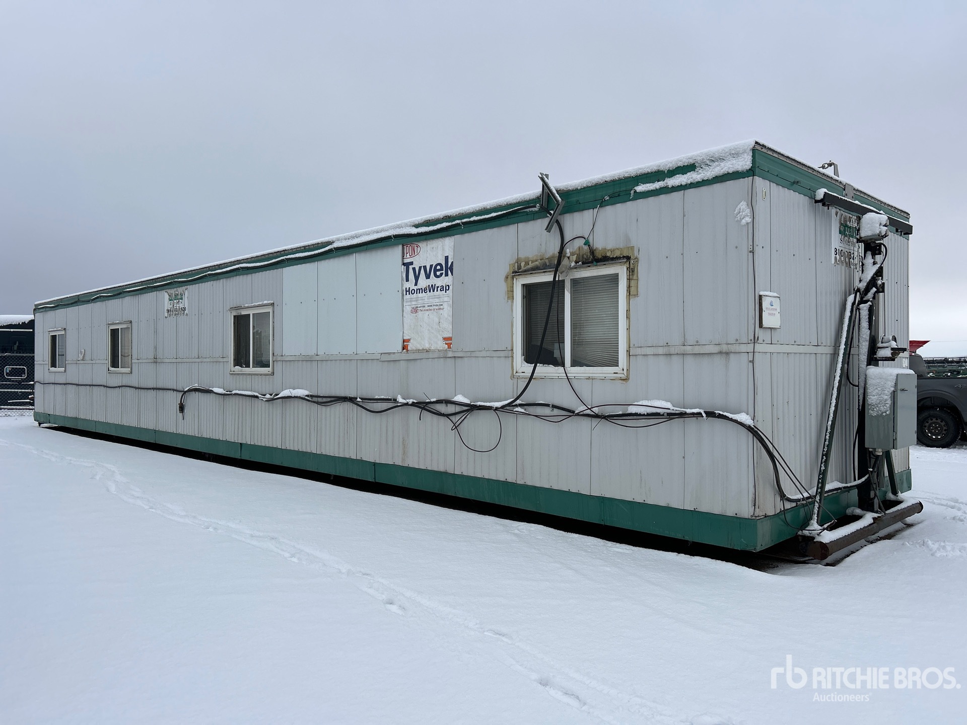 Aspect général with Image, coin avant droit