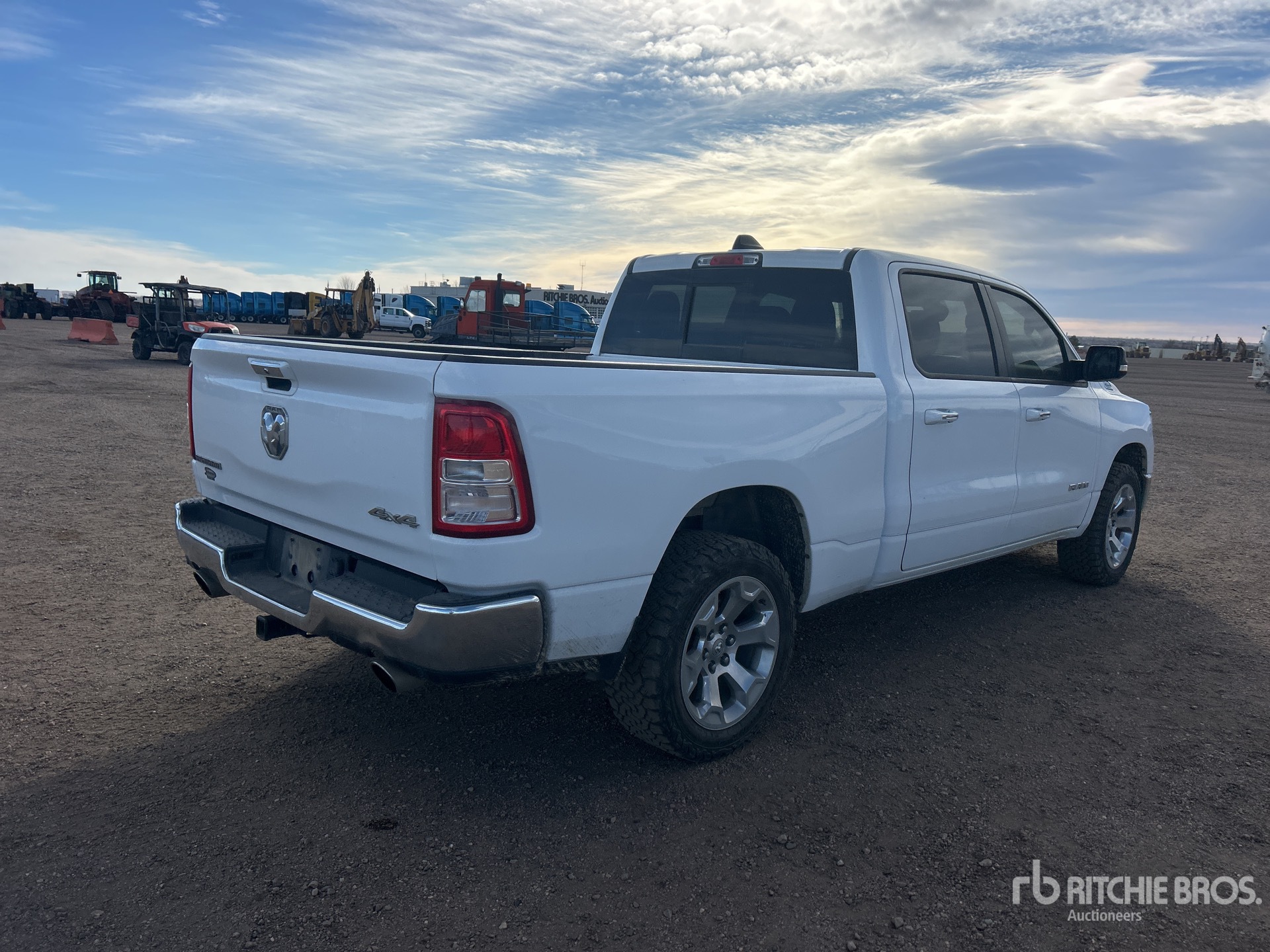 Aspect général with Image, coin arrière droit