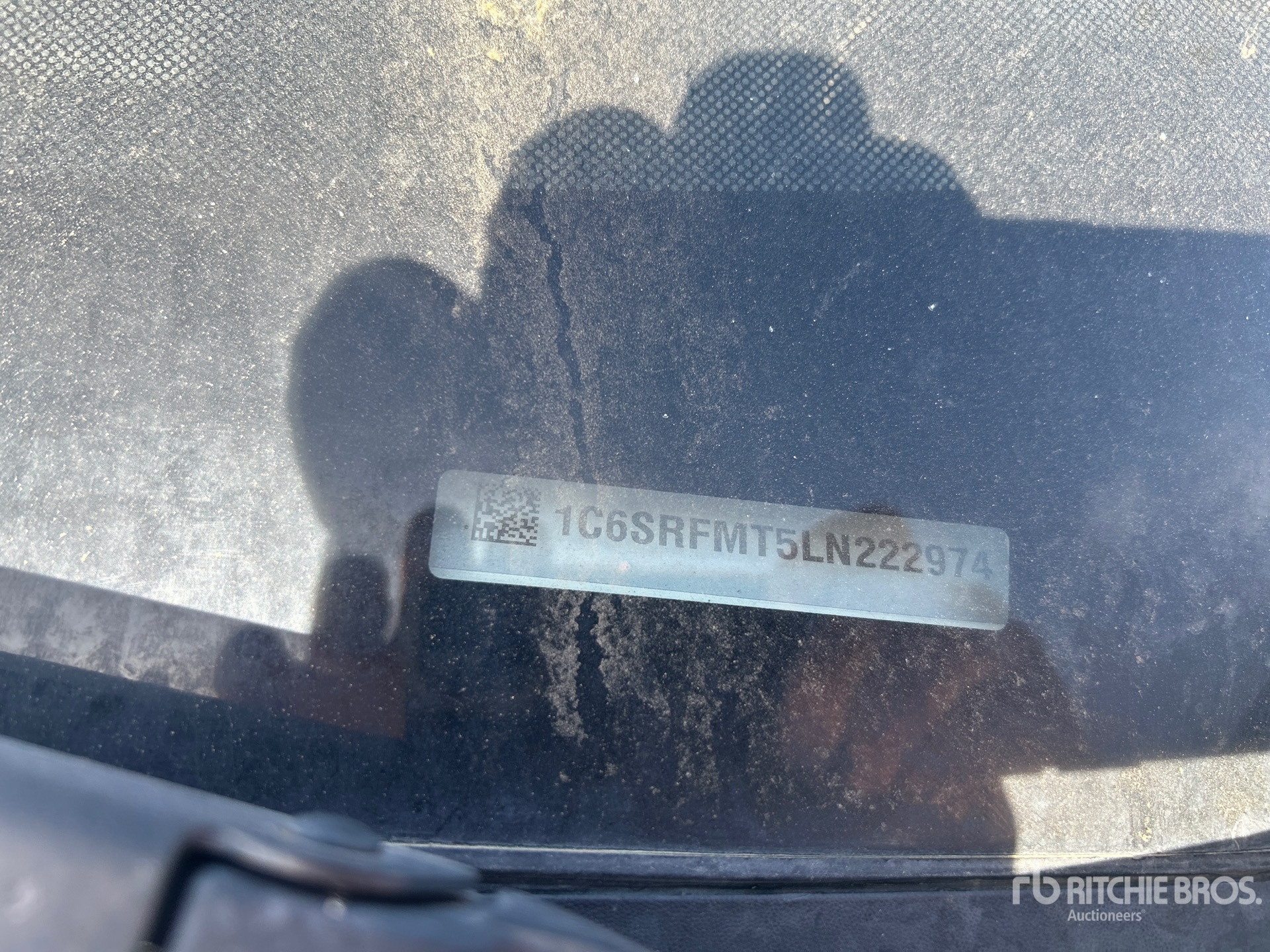 General Appearance with Seriennummer / FIN