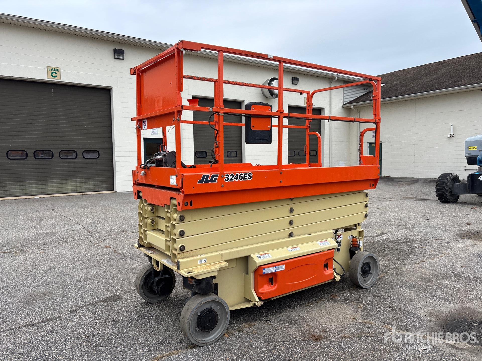 General Appearance with Picture, Left Front Corner