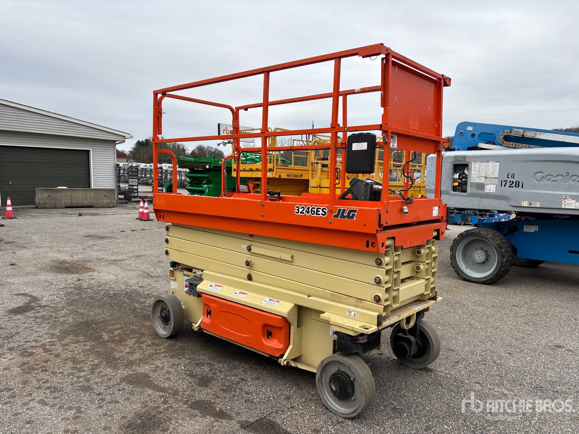 General Appearance with Picture, Right Front Corner