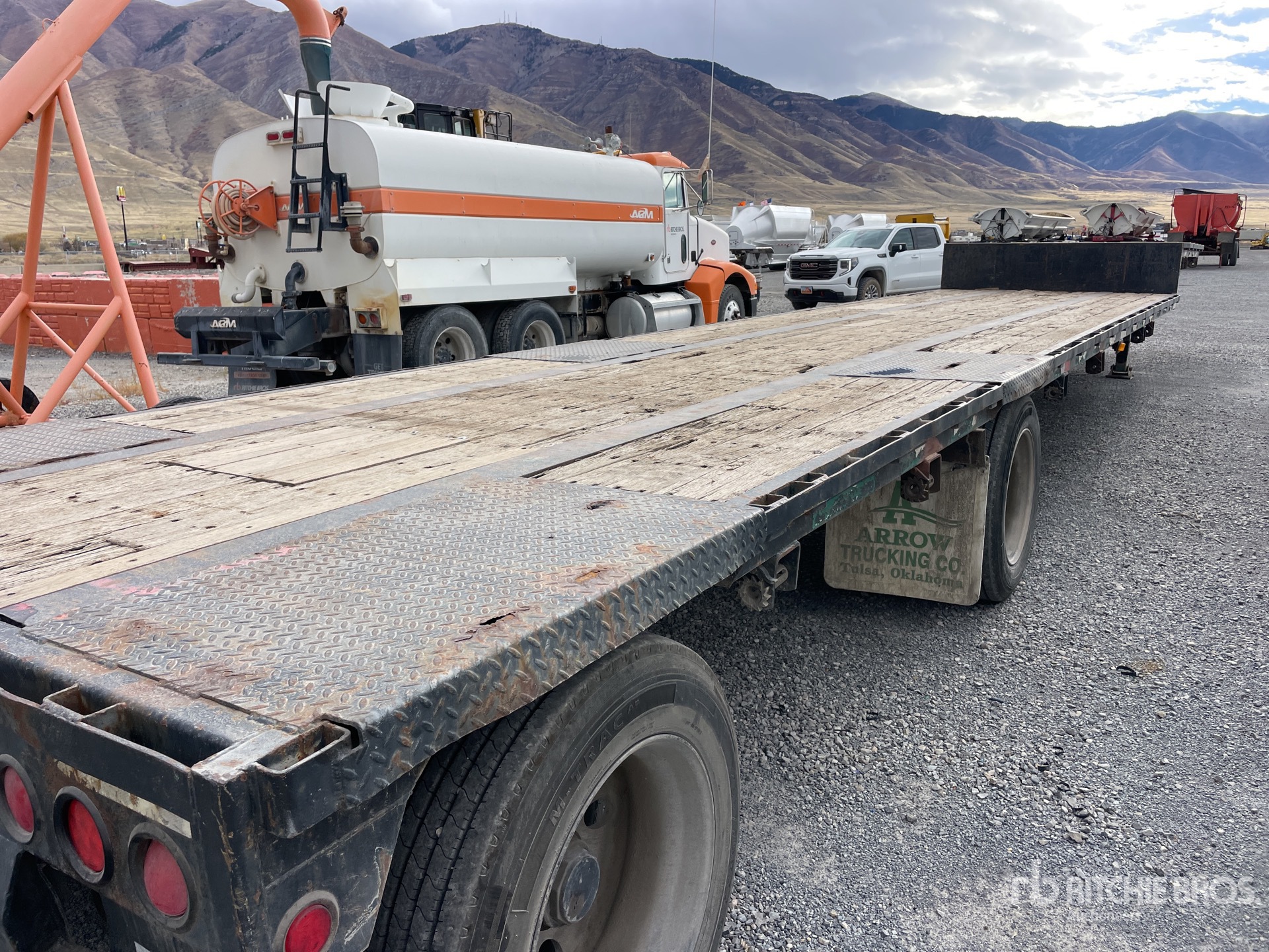 General Appearance with Image, coin arrière droit