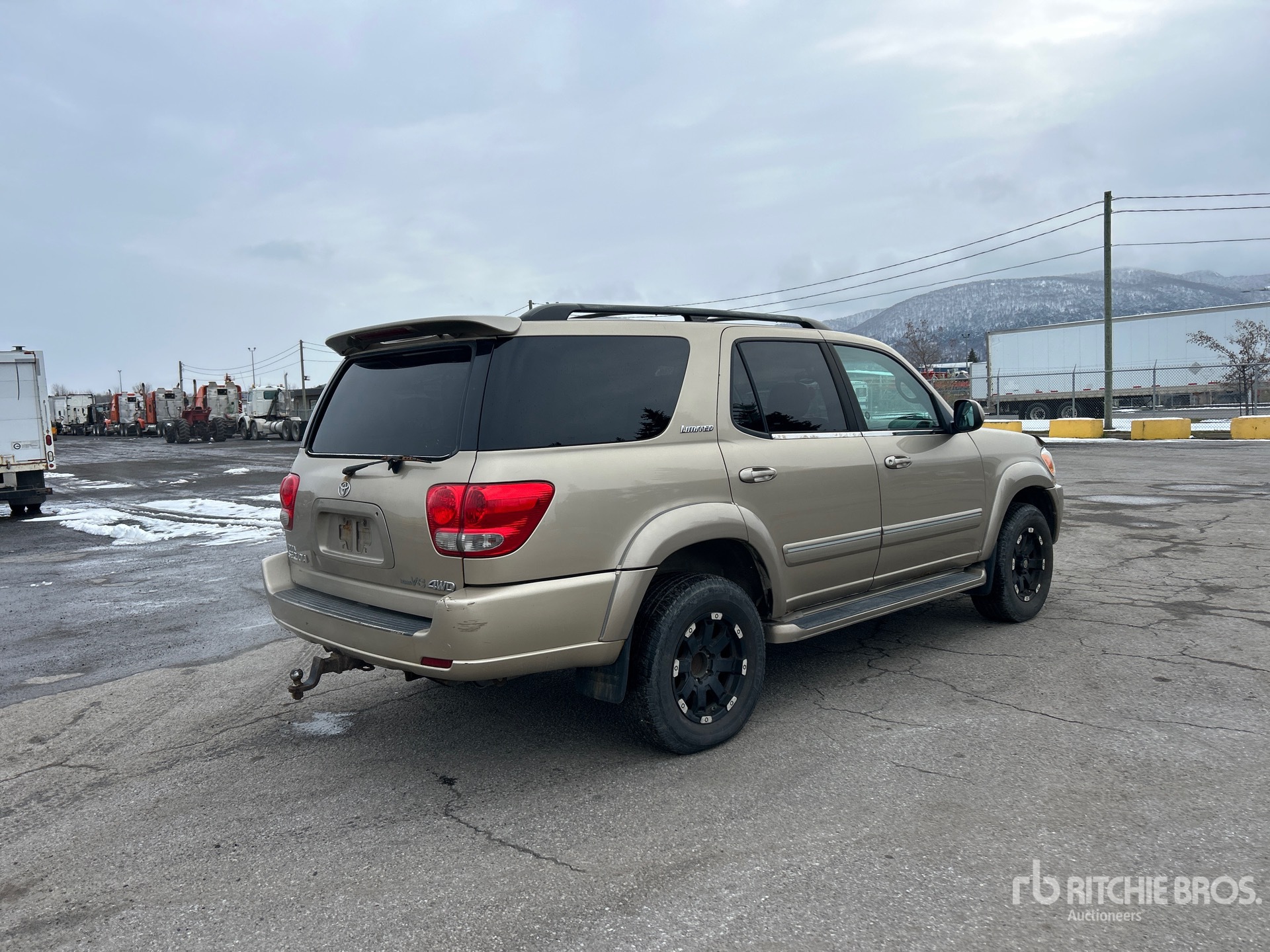 General Appearance with Picture, Right Rear Corner