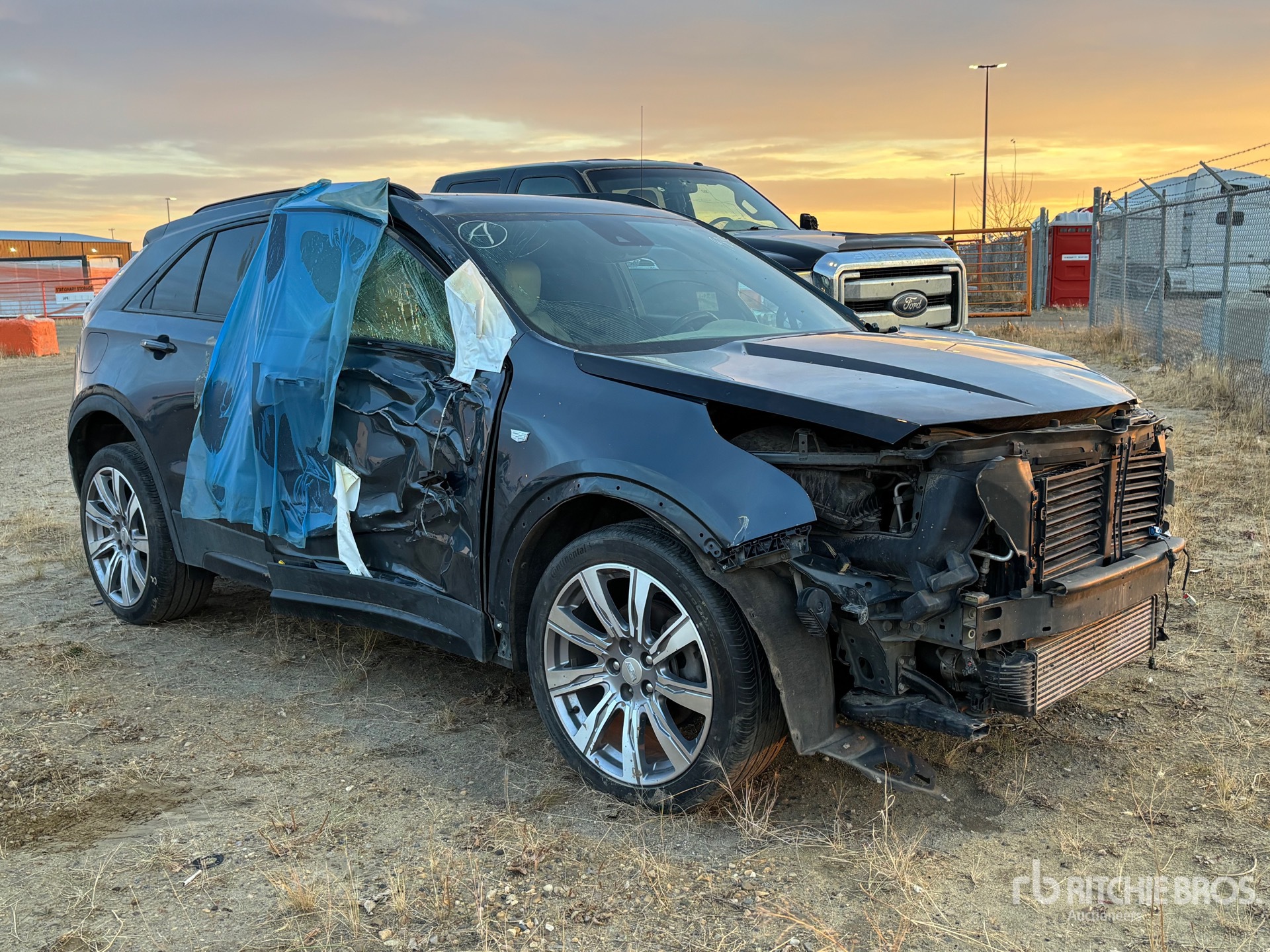 General Appearance with Bild, Ecke vorne rechts