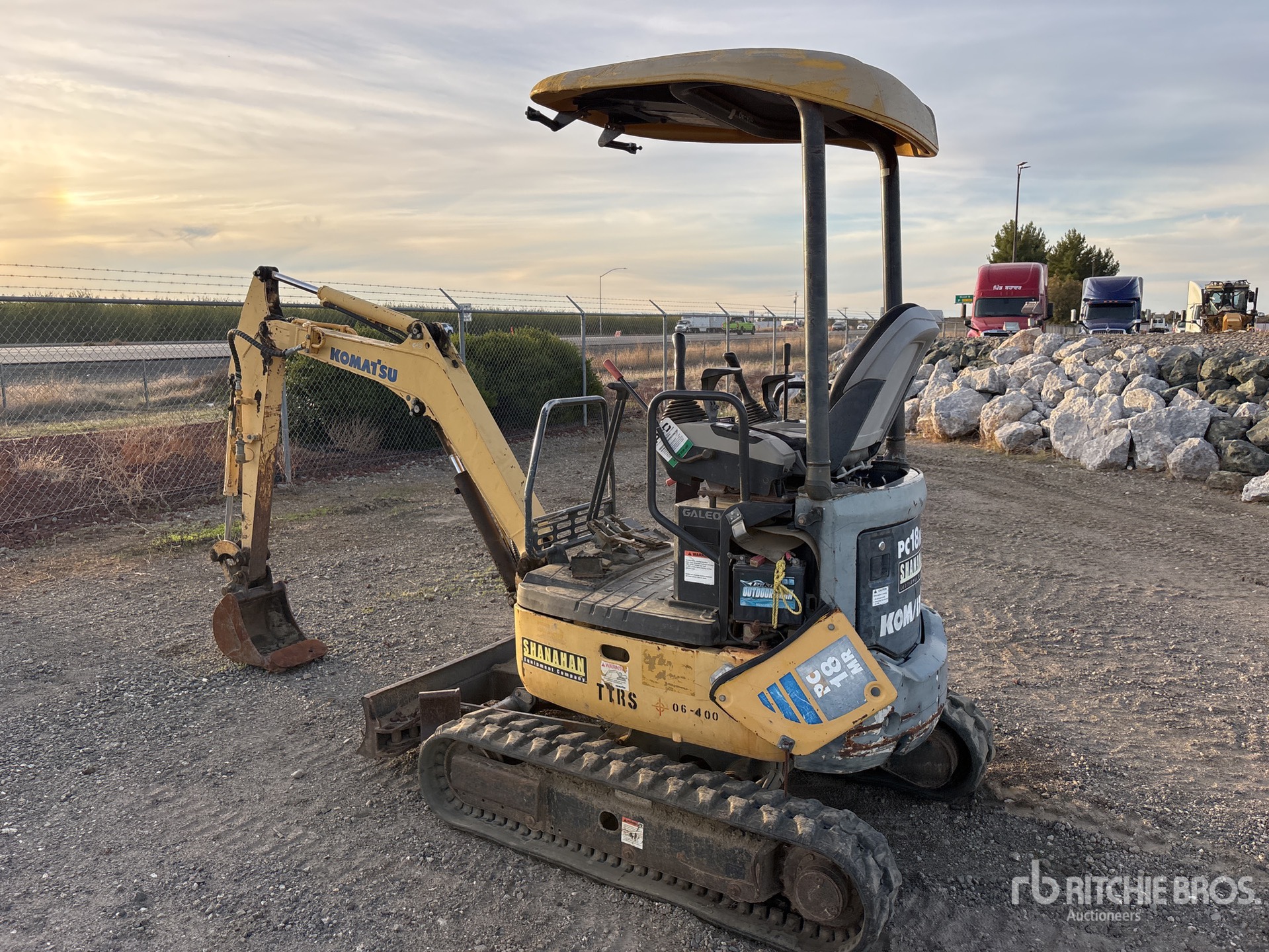 General Appearance with Picture, Left Rear Corner