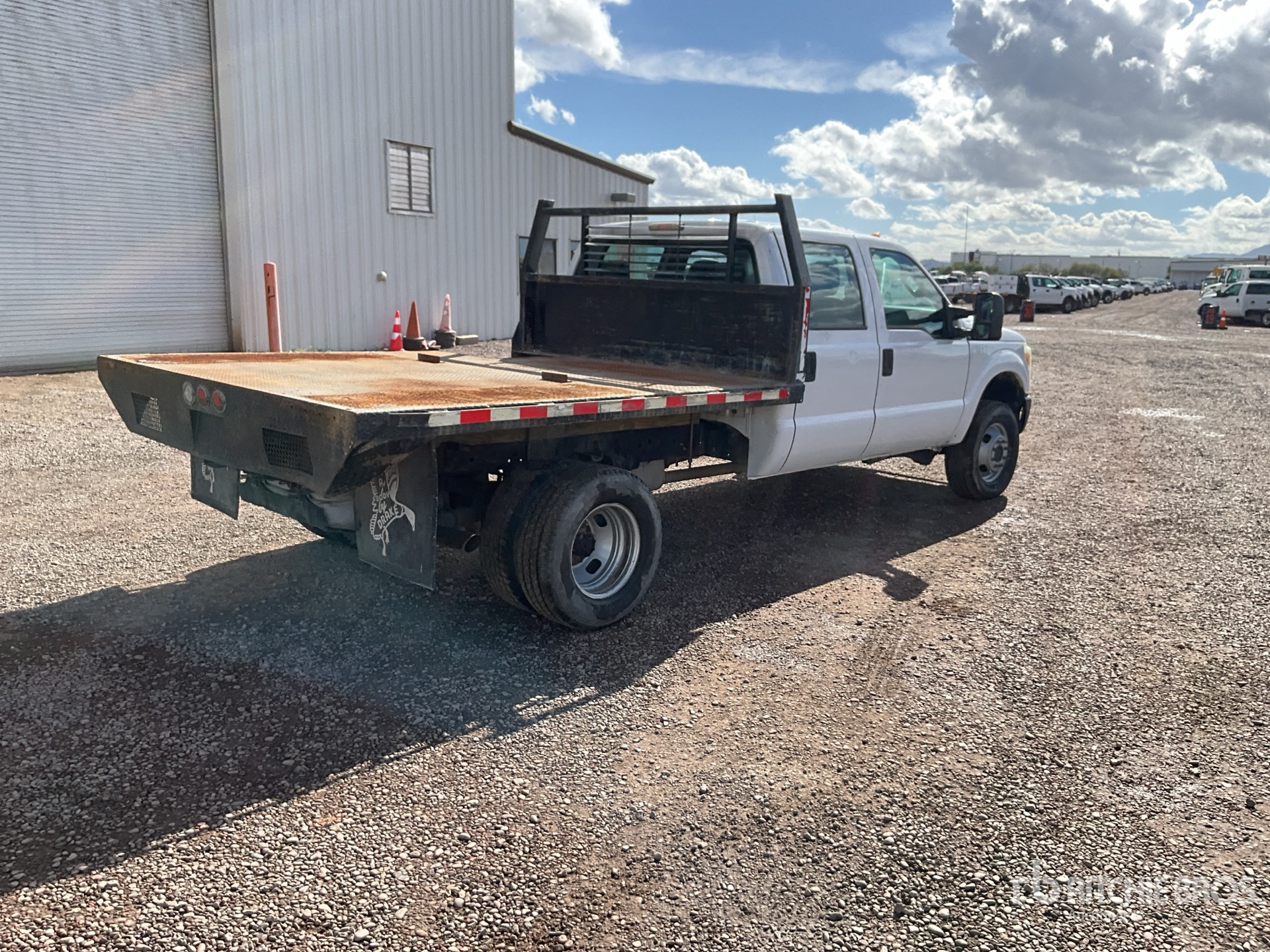 General Appearance with Imagen: esquina trasera derecha