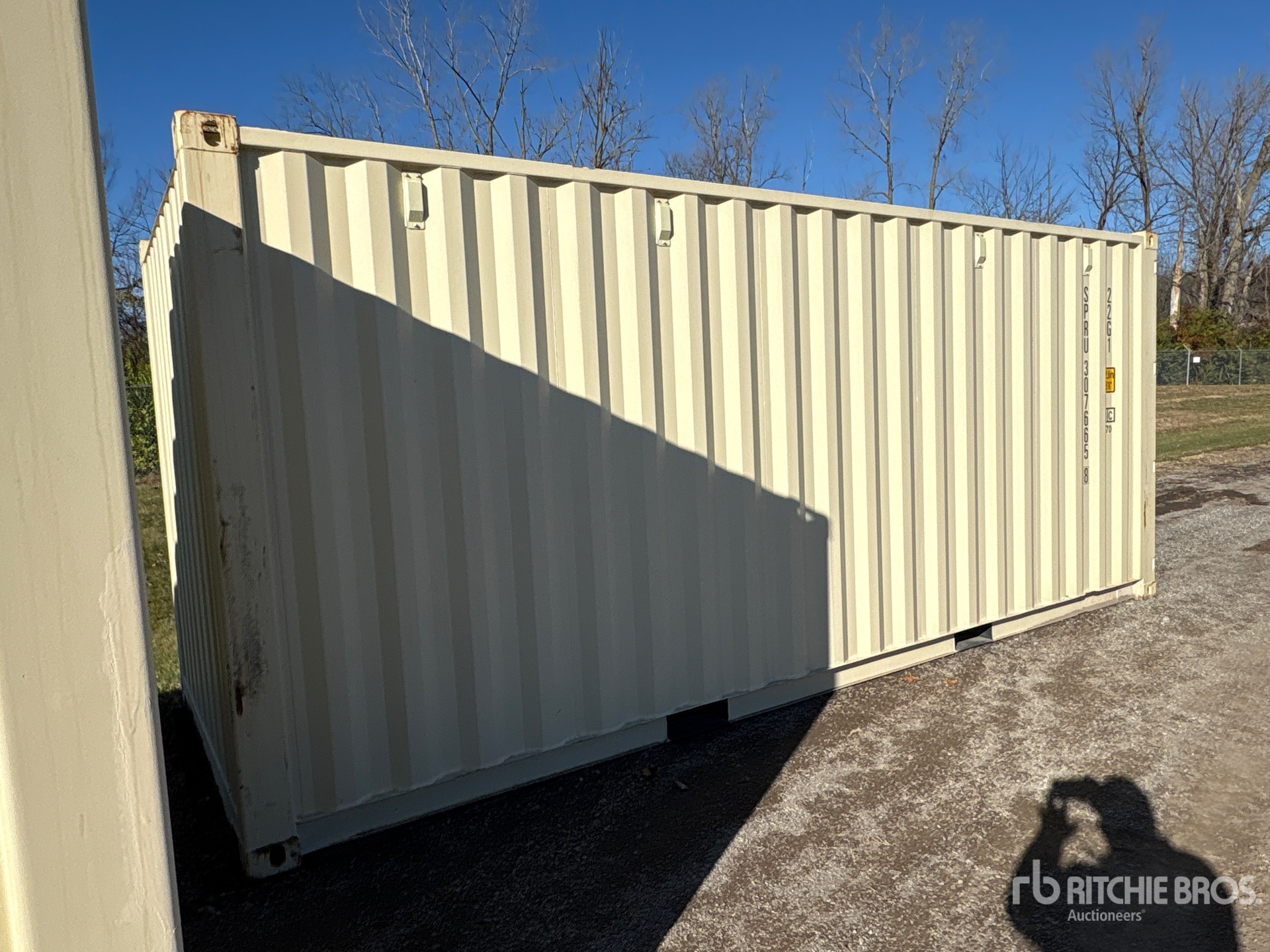 General Appearance with Picture, Right Rear Corner