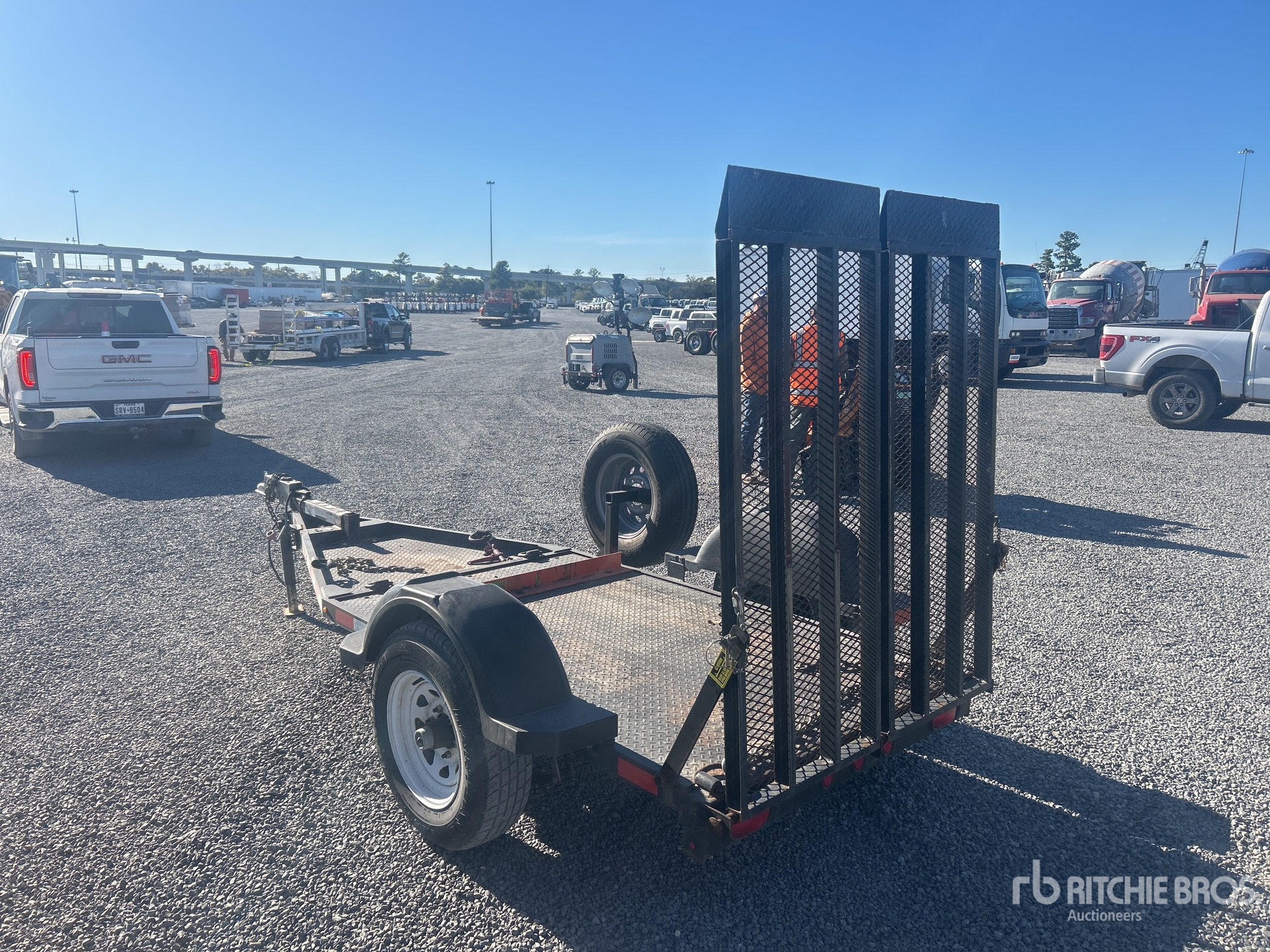 General Appearance with Bild, Ecke hinten links