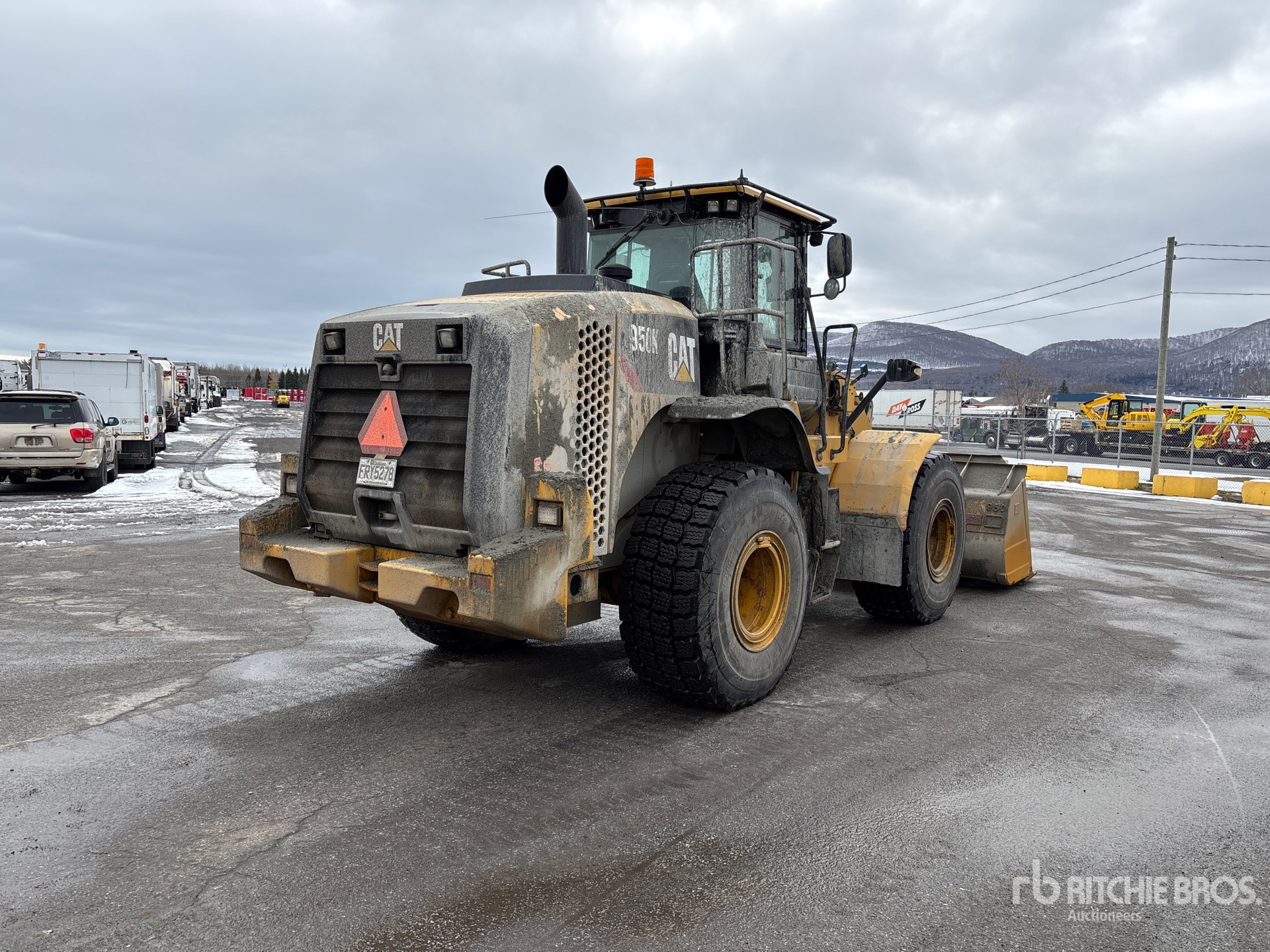 General Appearance with Foto, angolo anteriore sinistro