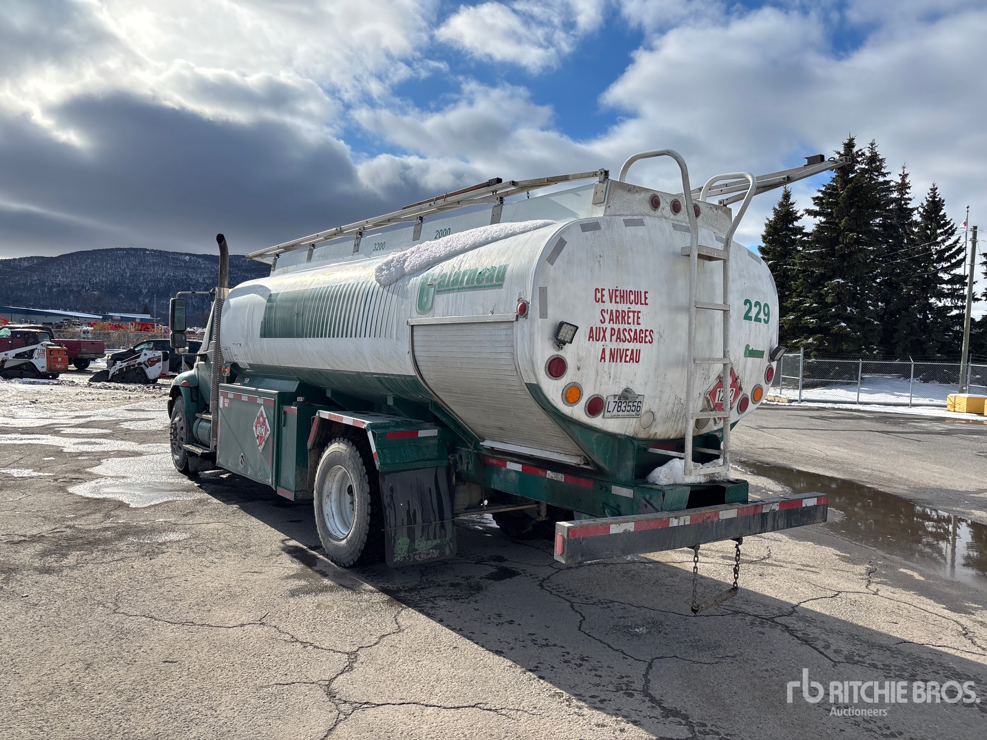 General Appearance with Image, coin arrière gauche