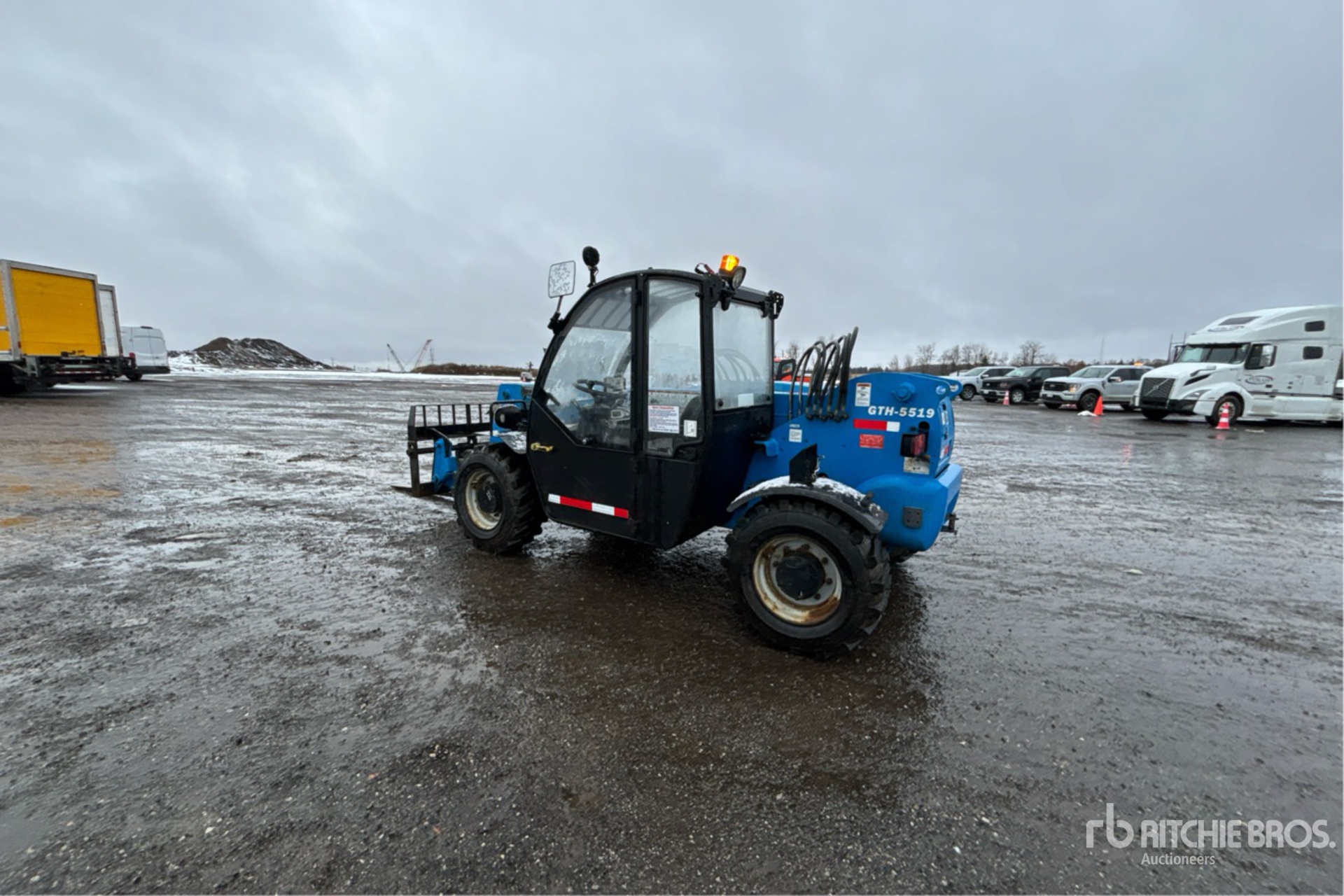 General Appearance with Zdjęcie, lewy dolny róg