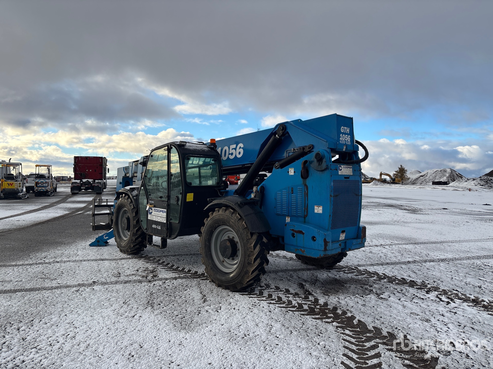 Aspect général with Image, coin arrière gauche