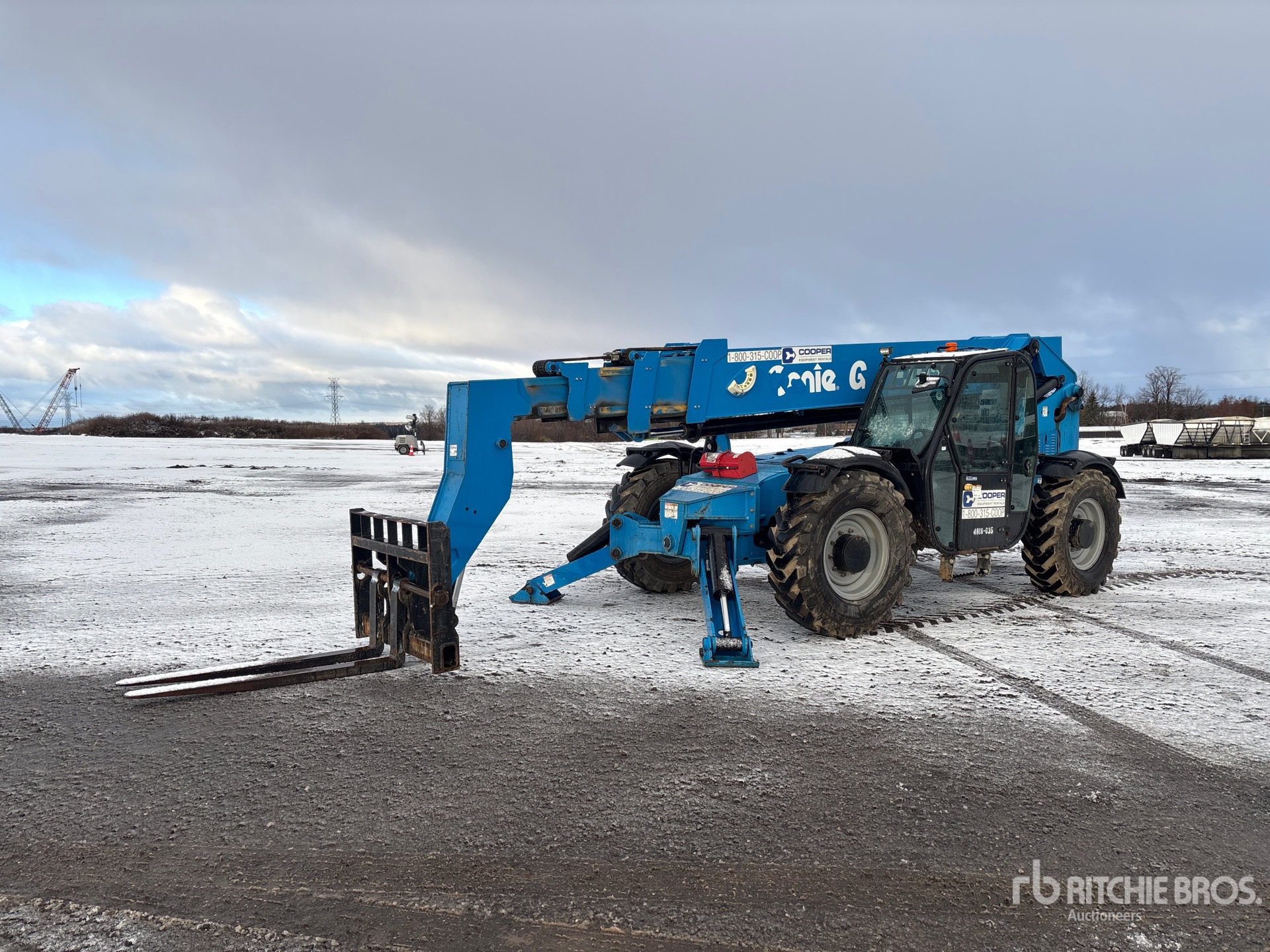 Aspect général with Image, coin avant gauche