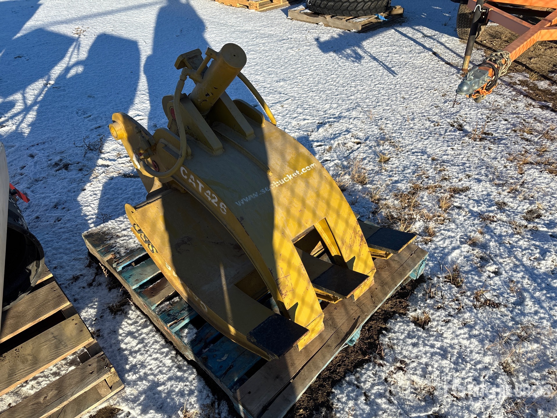 General Appearance with Bild, Ecke vorne rechts