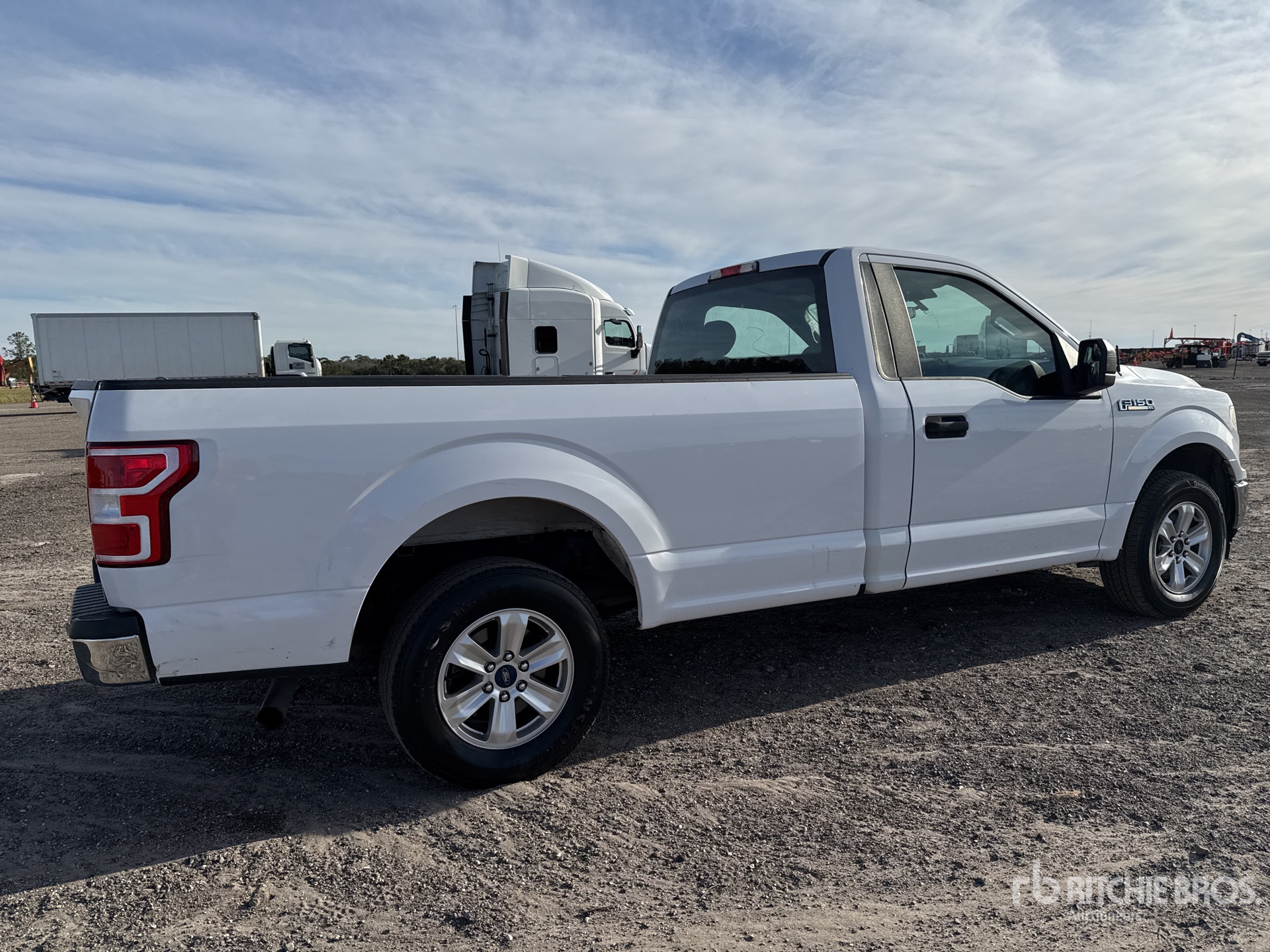 General Appearance with Imagen: esquina trasera derecha