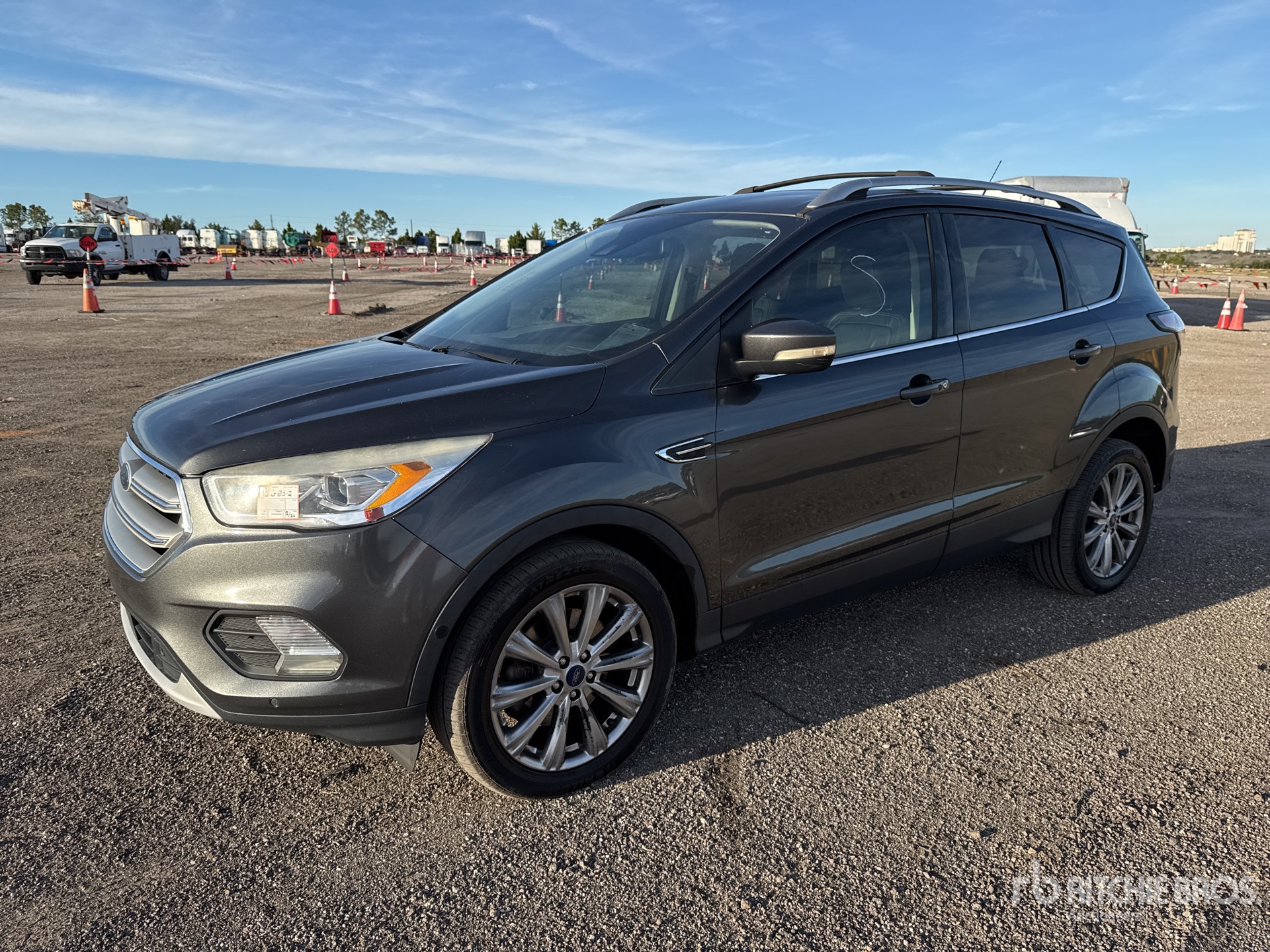 General Appearance with Picture, Left Front Corner