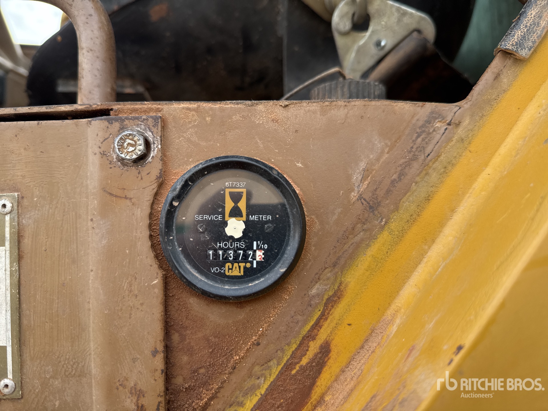 General Appearance with Hour Meter / Odometer