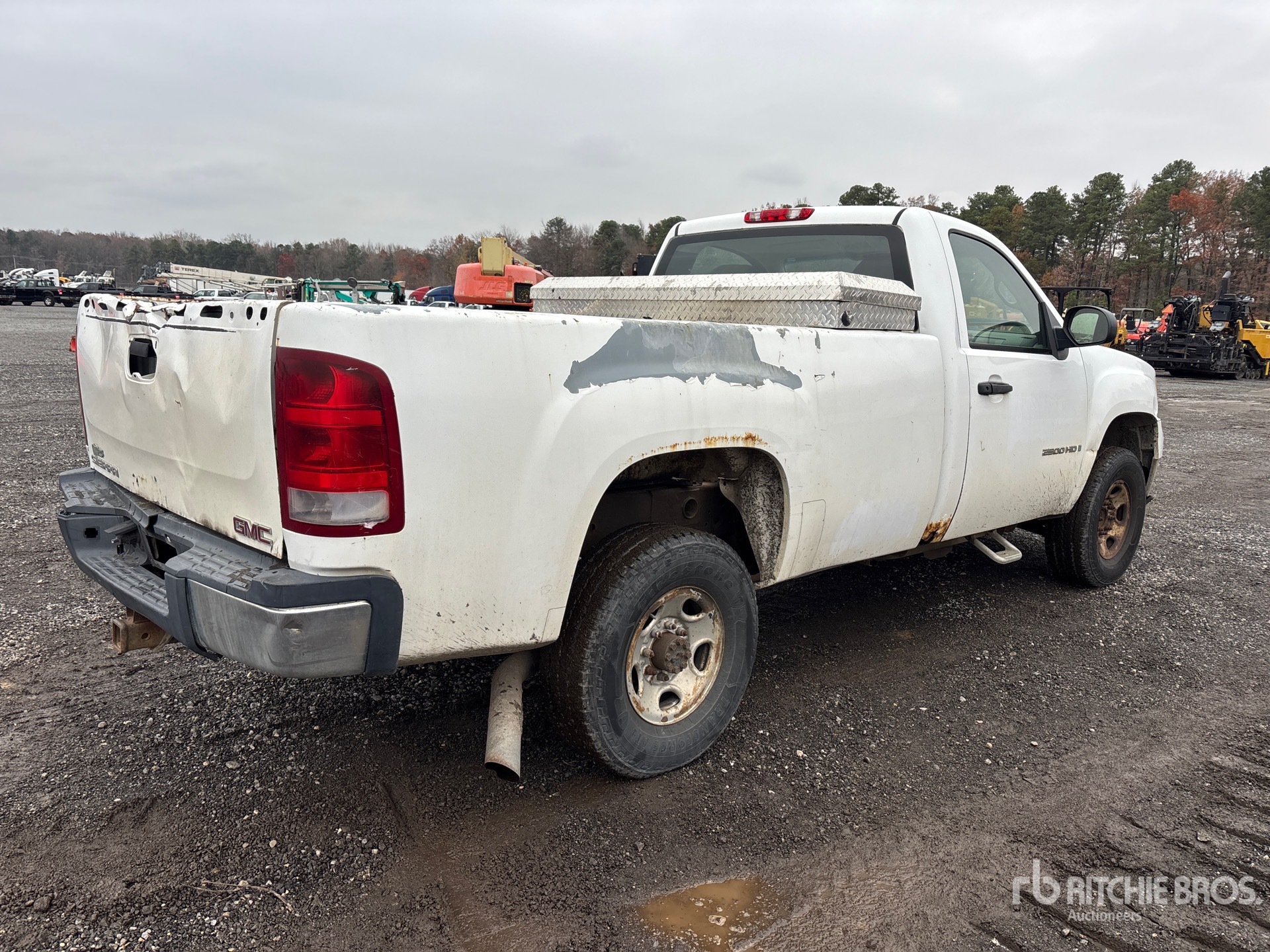 General Appearance with Picture, Right Rear Corner