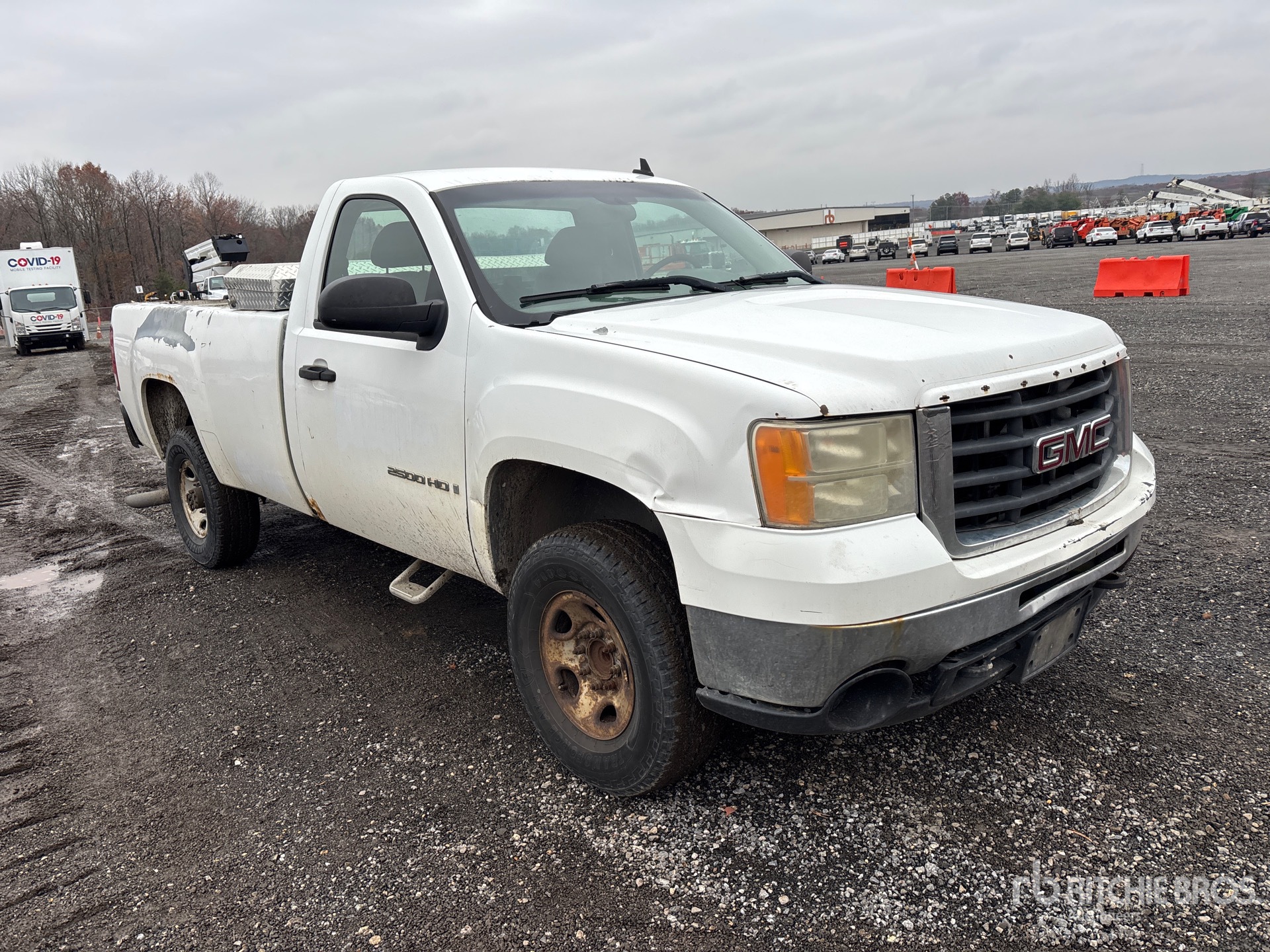 General Appearance with Picture, Right Front Corner