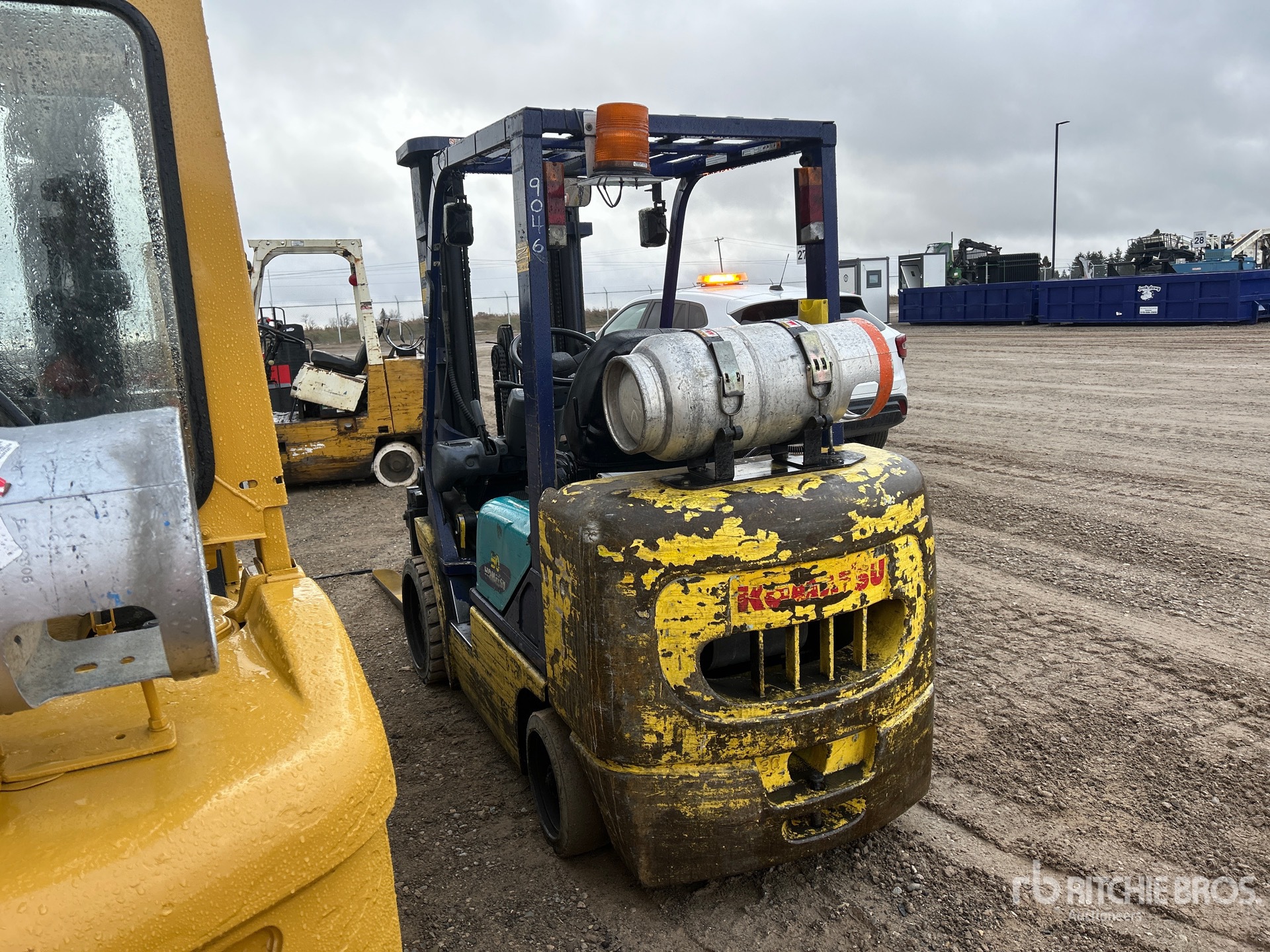 Aspect général with Image, coin arrière gauche