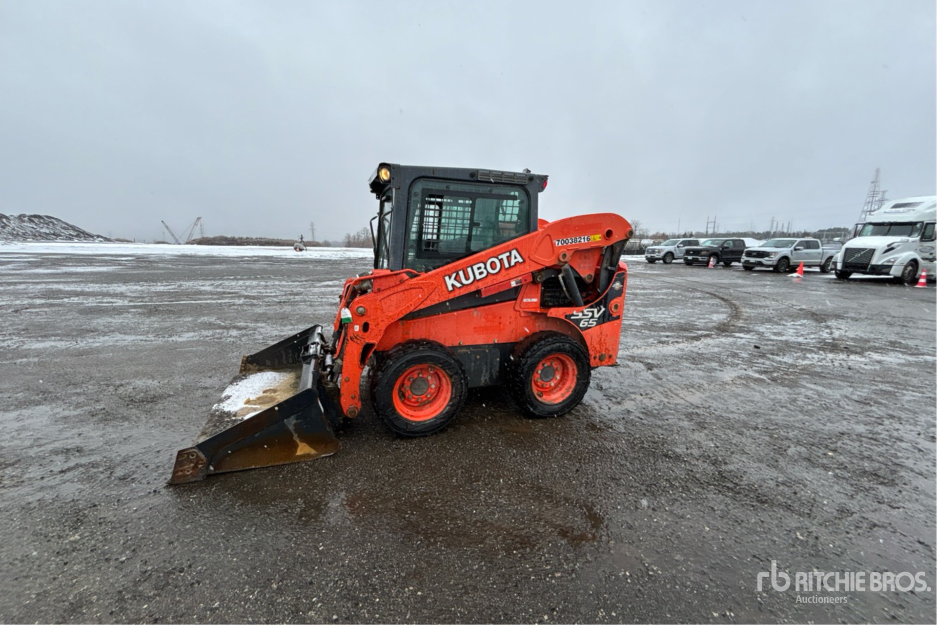 General Appearance with Picture, Left Front Corner