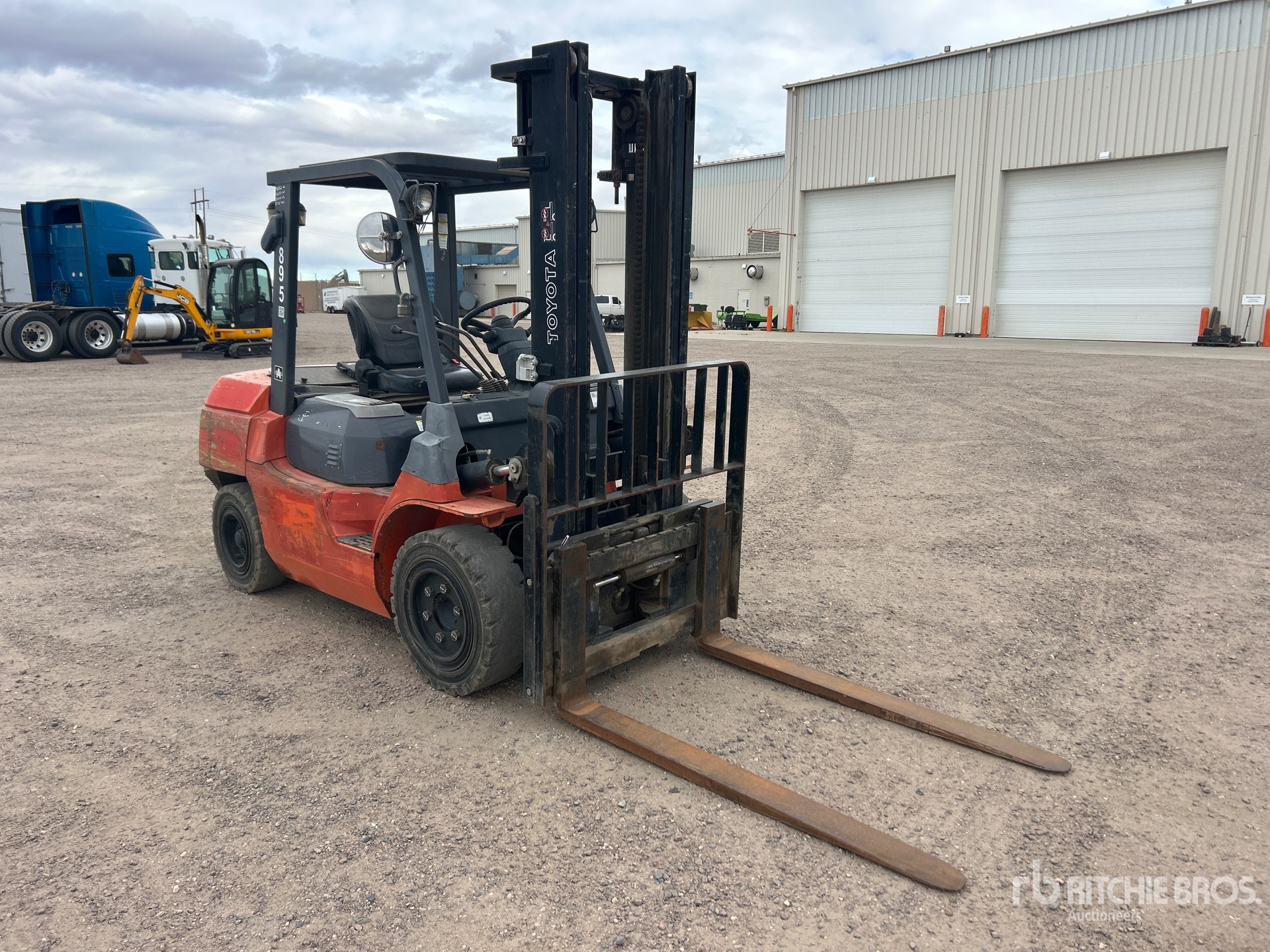 General Appearance with Picture, Right Front Corner