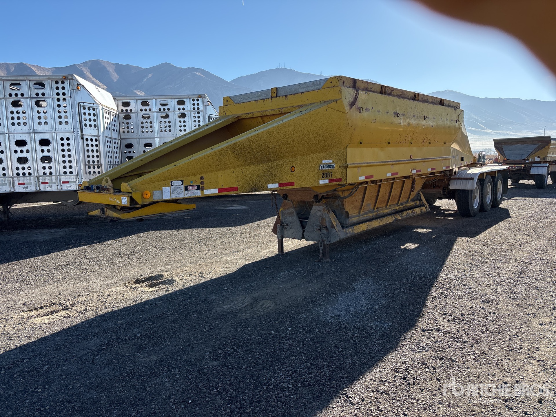 General Appearance with Featured Photo