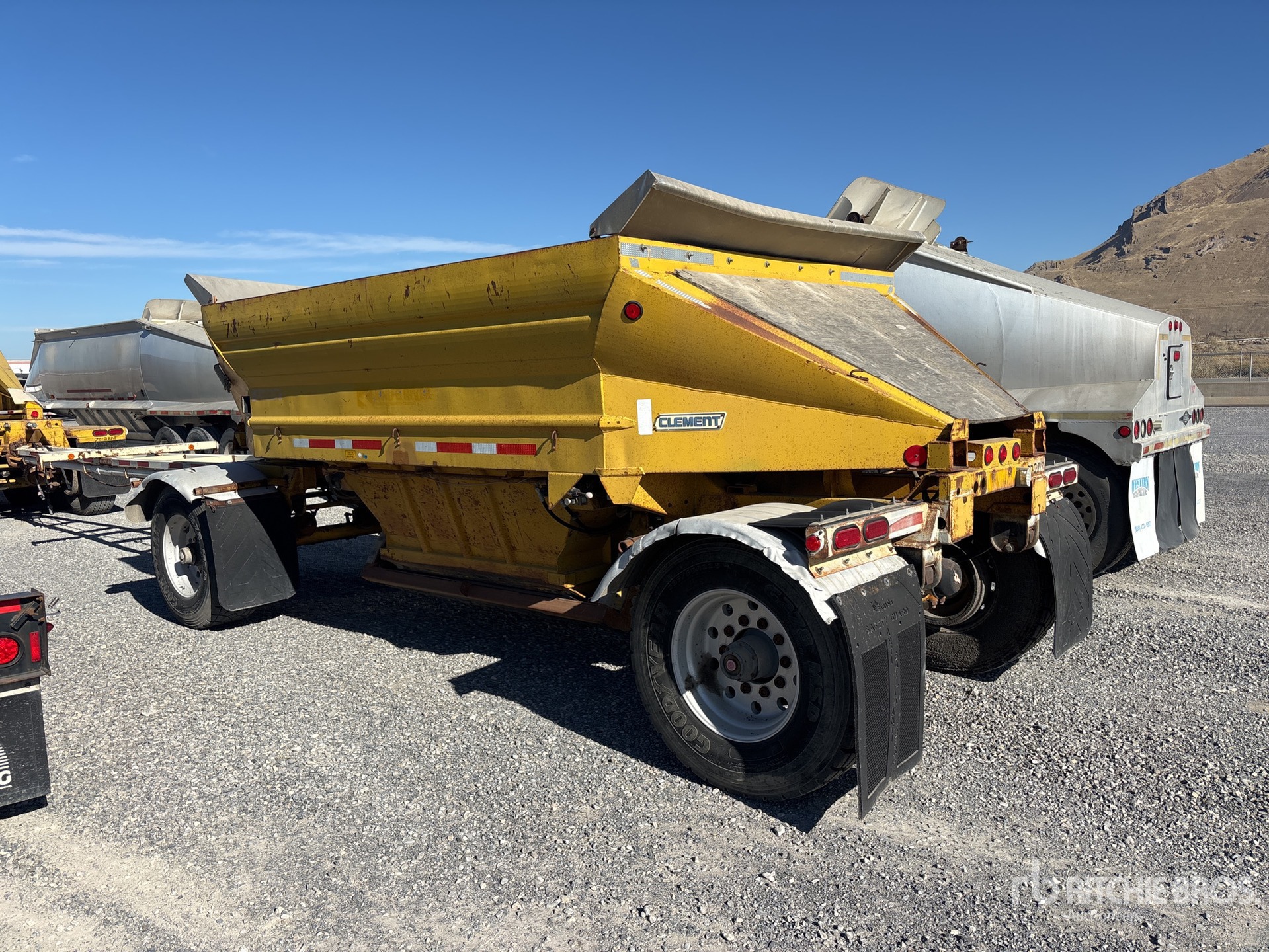 General Appearance with Image, coin arrière gauche