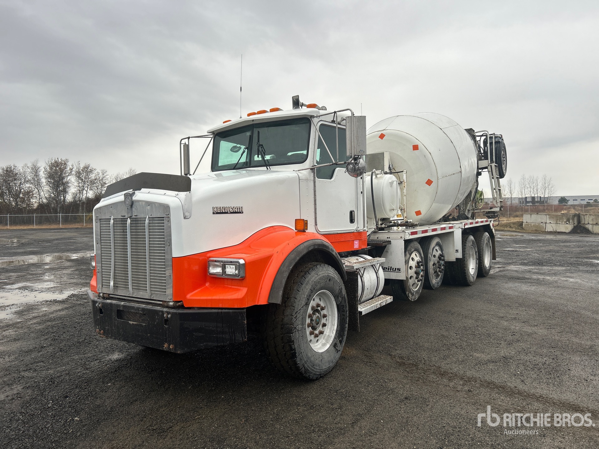 Aspect général with Image, coin avant gauche