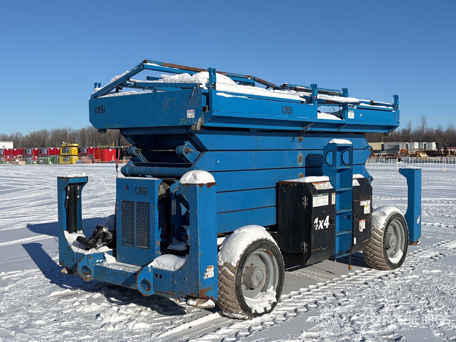 General Appearance with Bild, Ecke vorne links