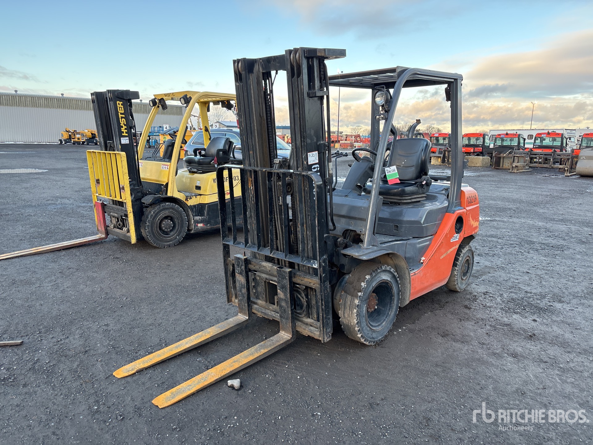 General Appearance with Picture, Left Front Corner