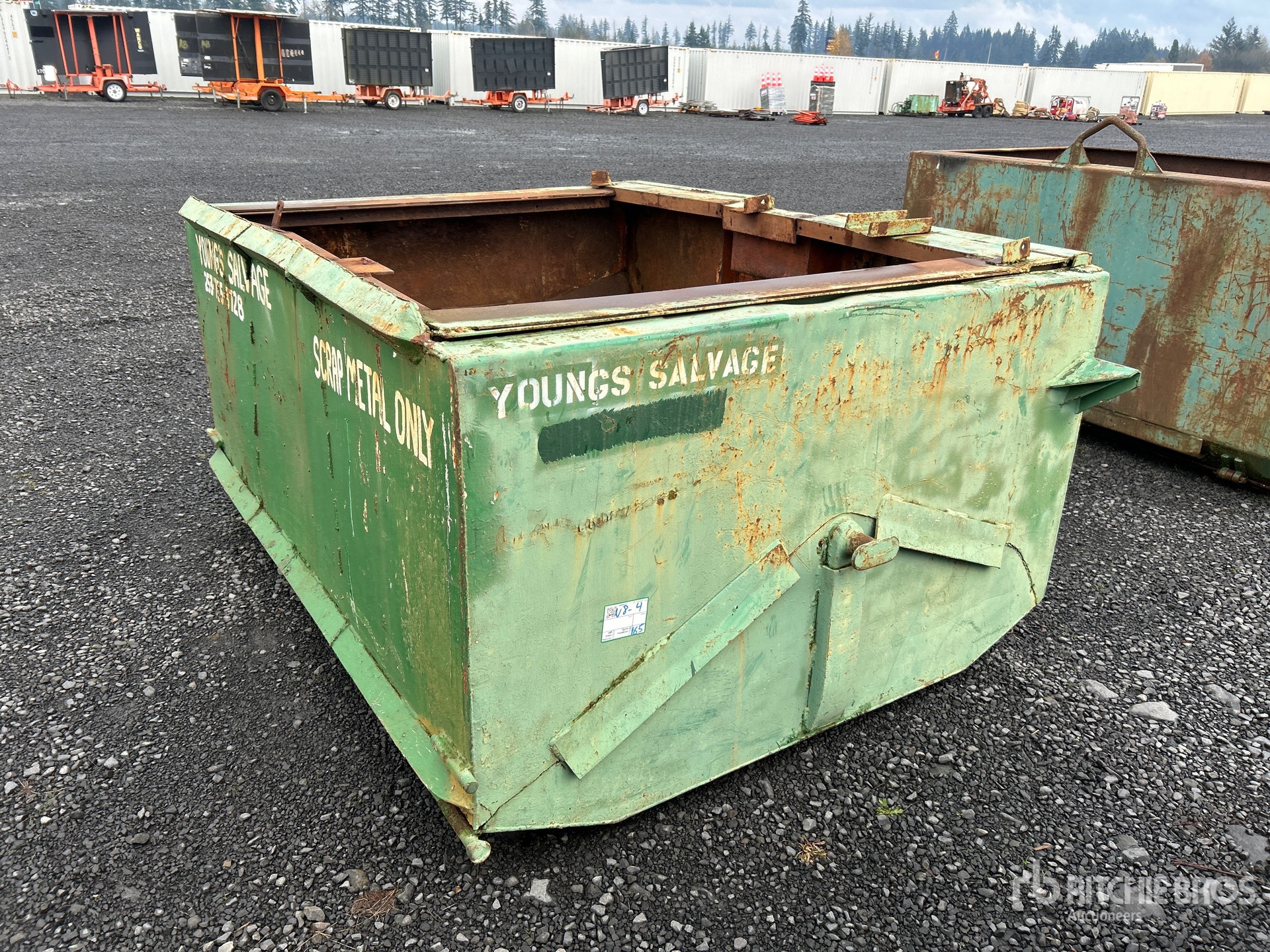 General Appearance with Bild, Ecke vorne links