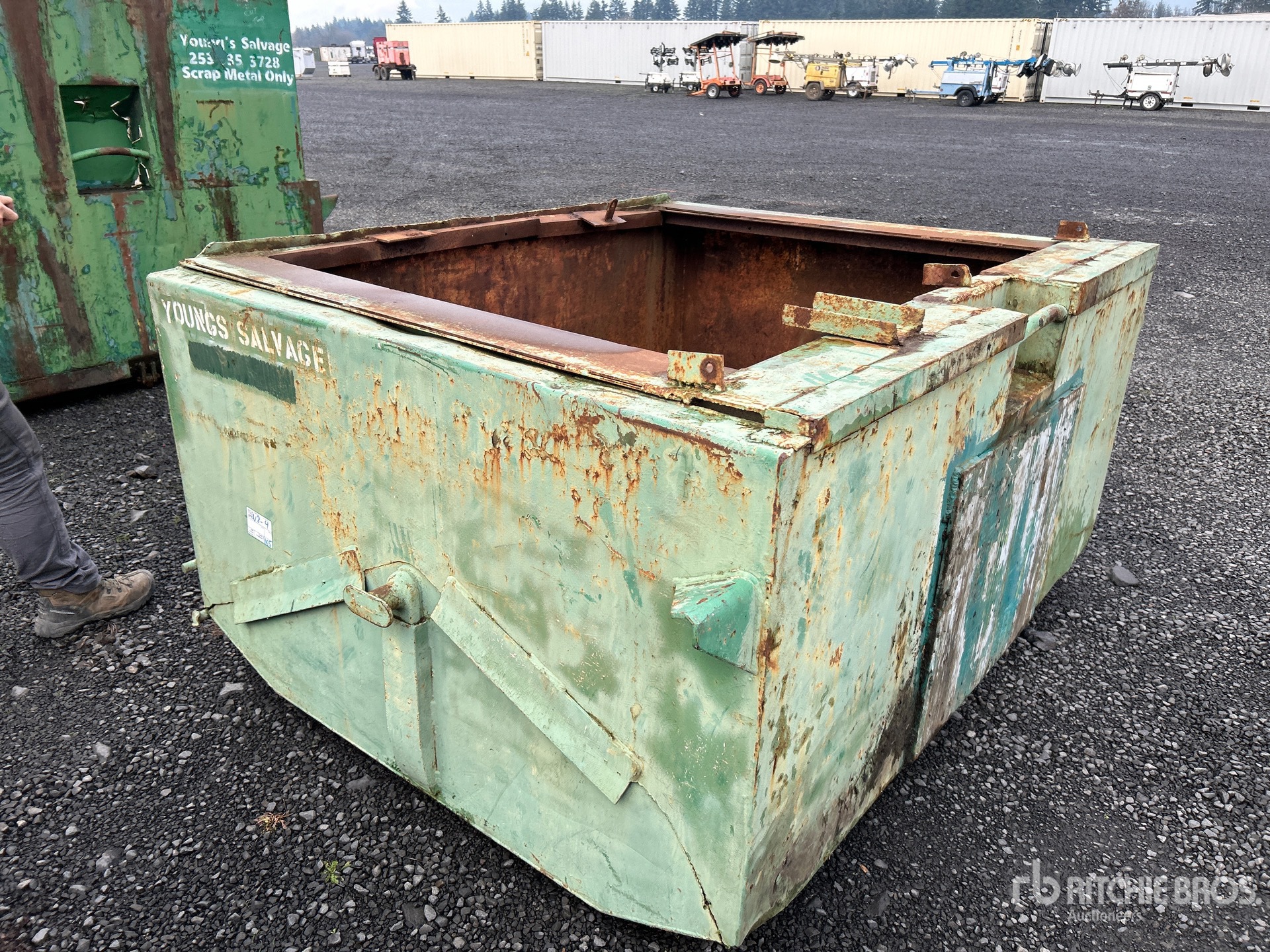 General Appearance with Bild, Ecke hinten links