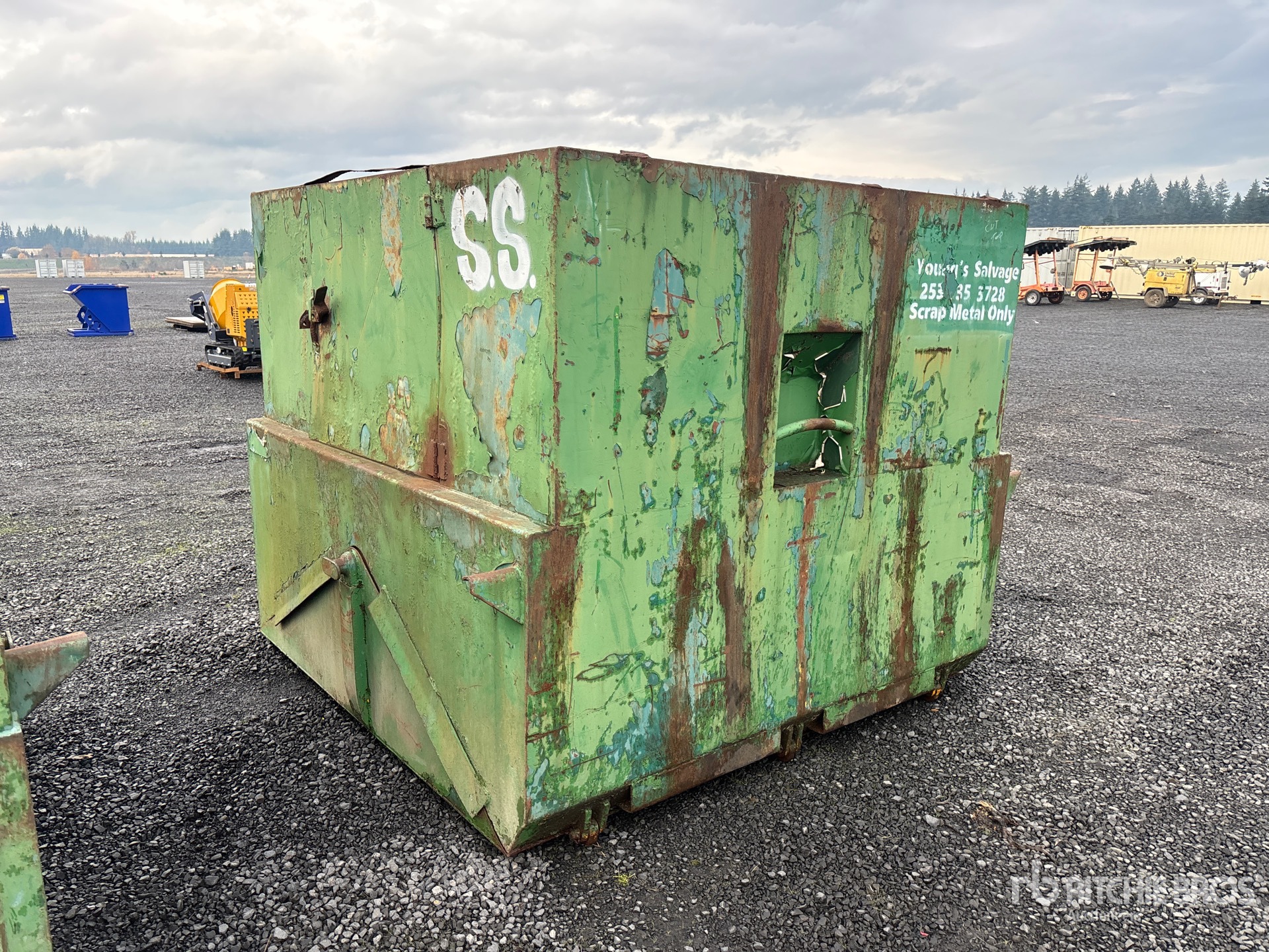 General Appearance with Bild, Ecke hinten links