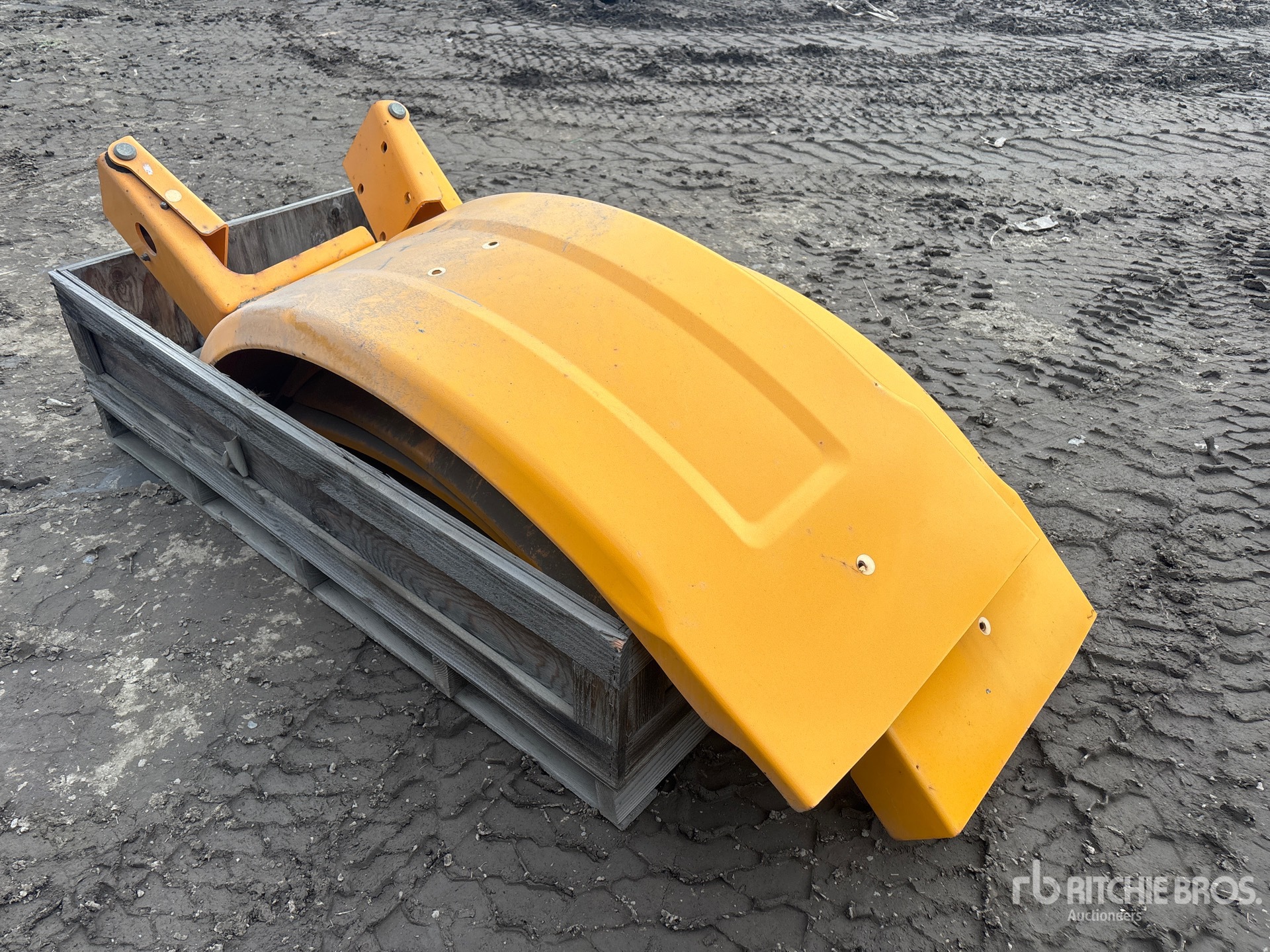 General Appearance with Bild, Ecke hinten rechts