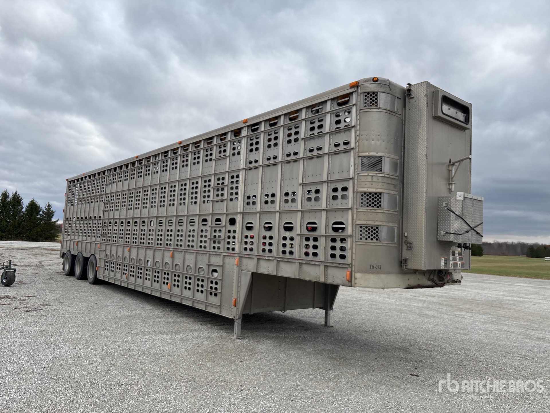 General Appearance with Image, coin avant droit