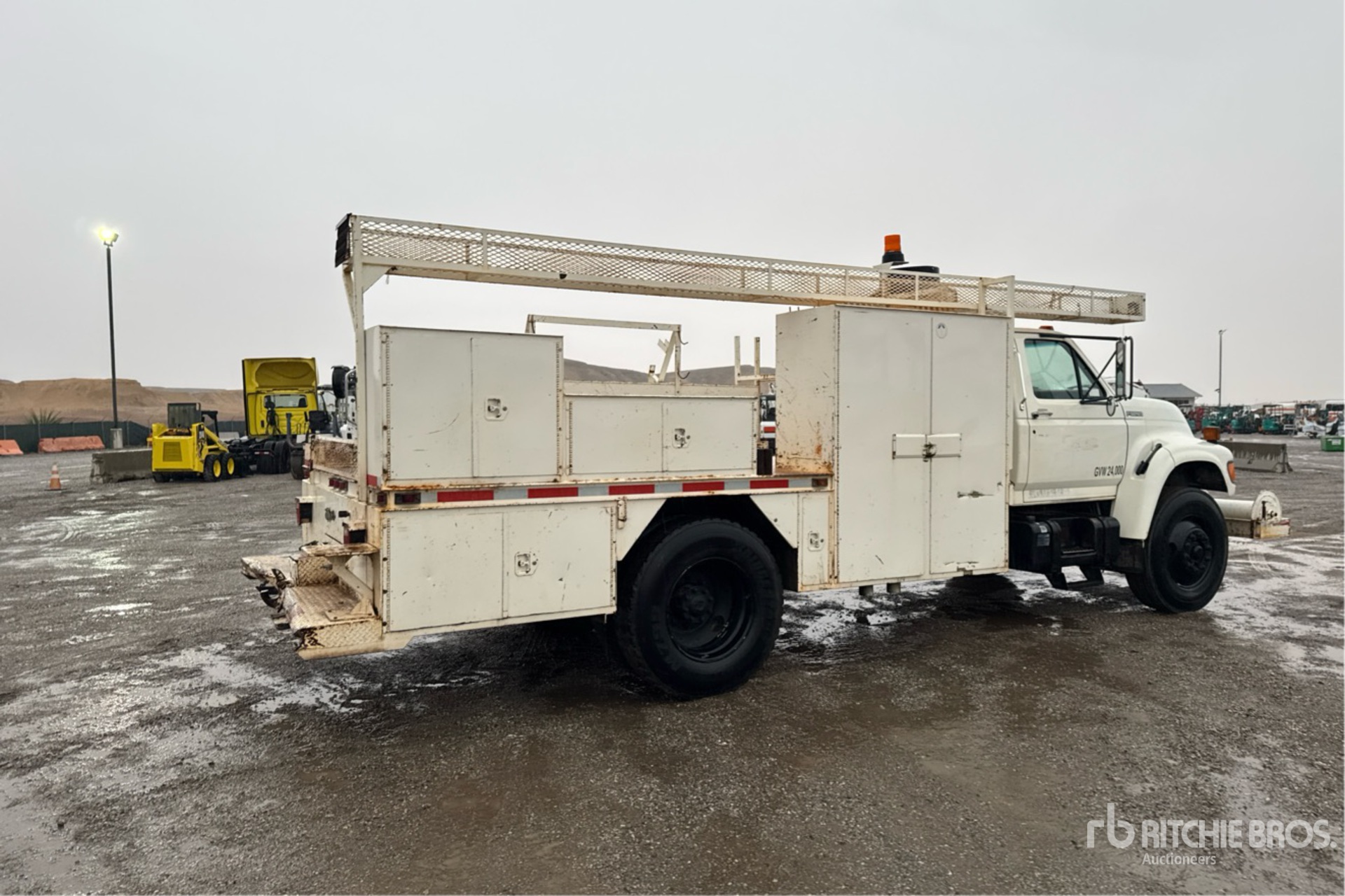 General Appearance with Imagen: esquina trasera derecha