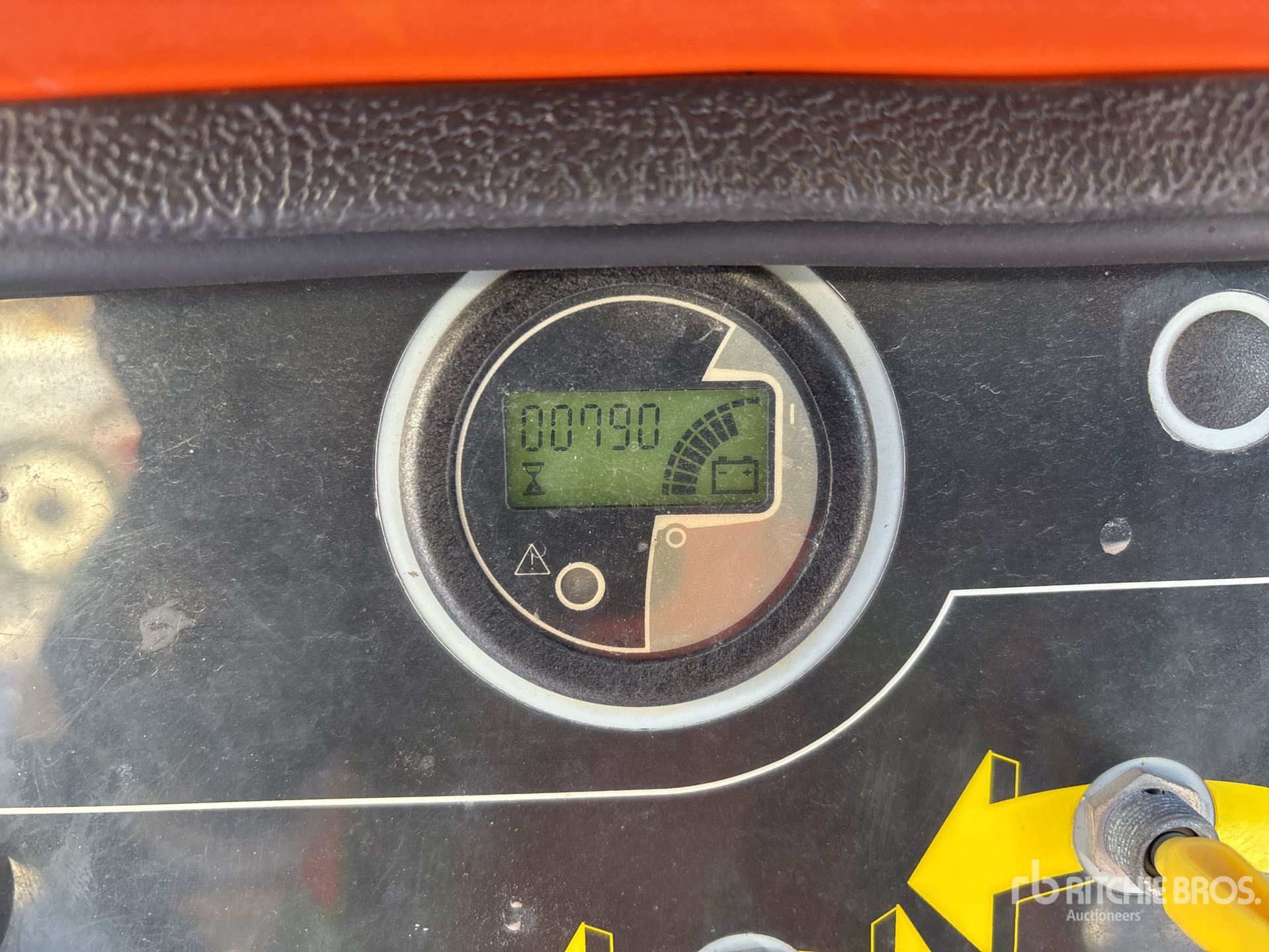 General Appearance with Hour Meter / Odometer