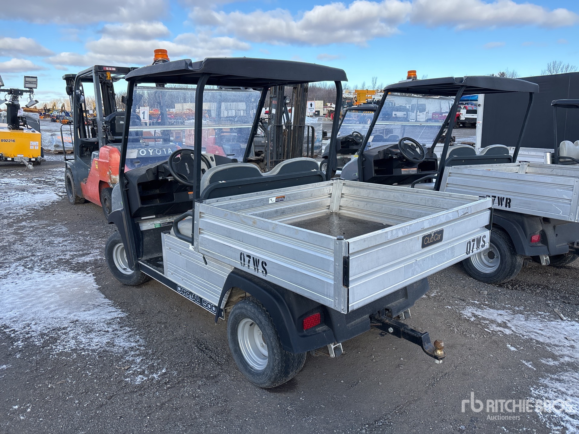 General Appearance with Bild, Ecke hinten links