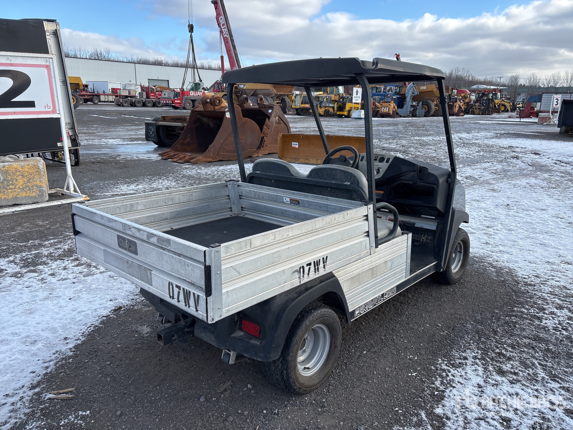 General Appearance with Bild, Ecke hinten rechts