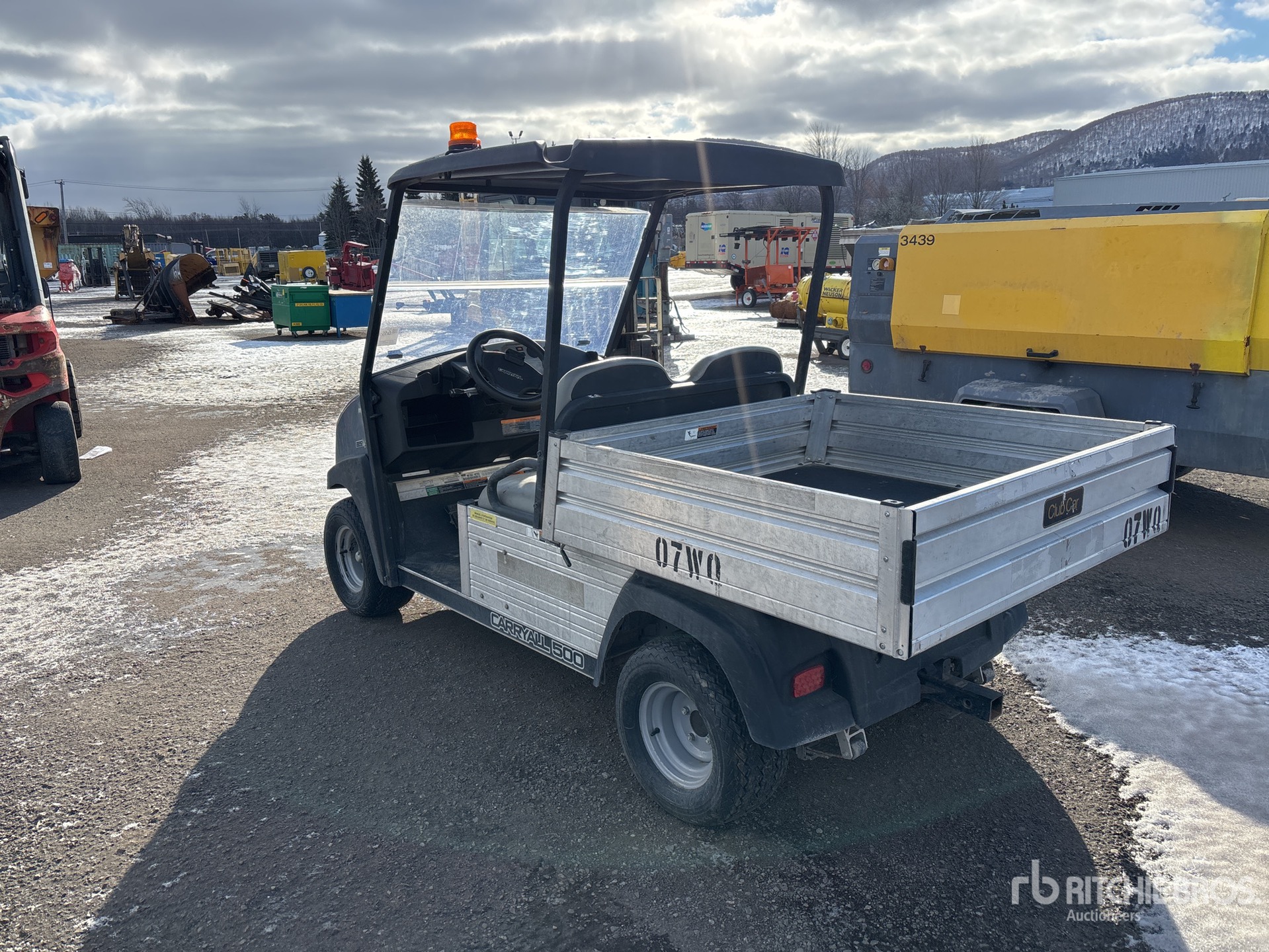 General Appearance with Bild, Ecke hinten links