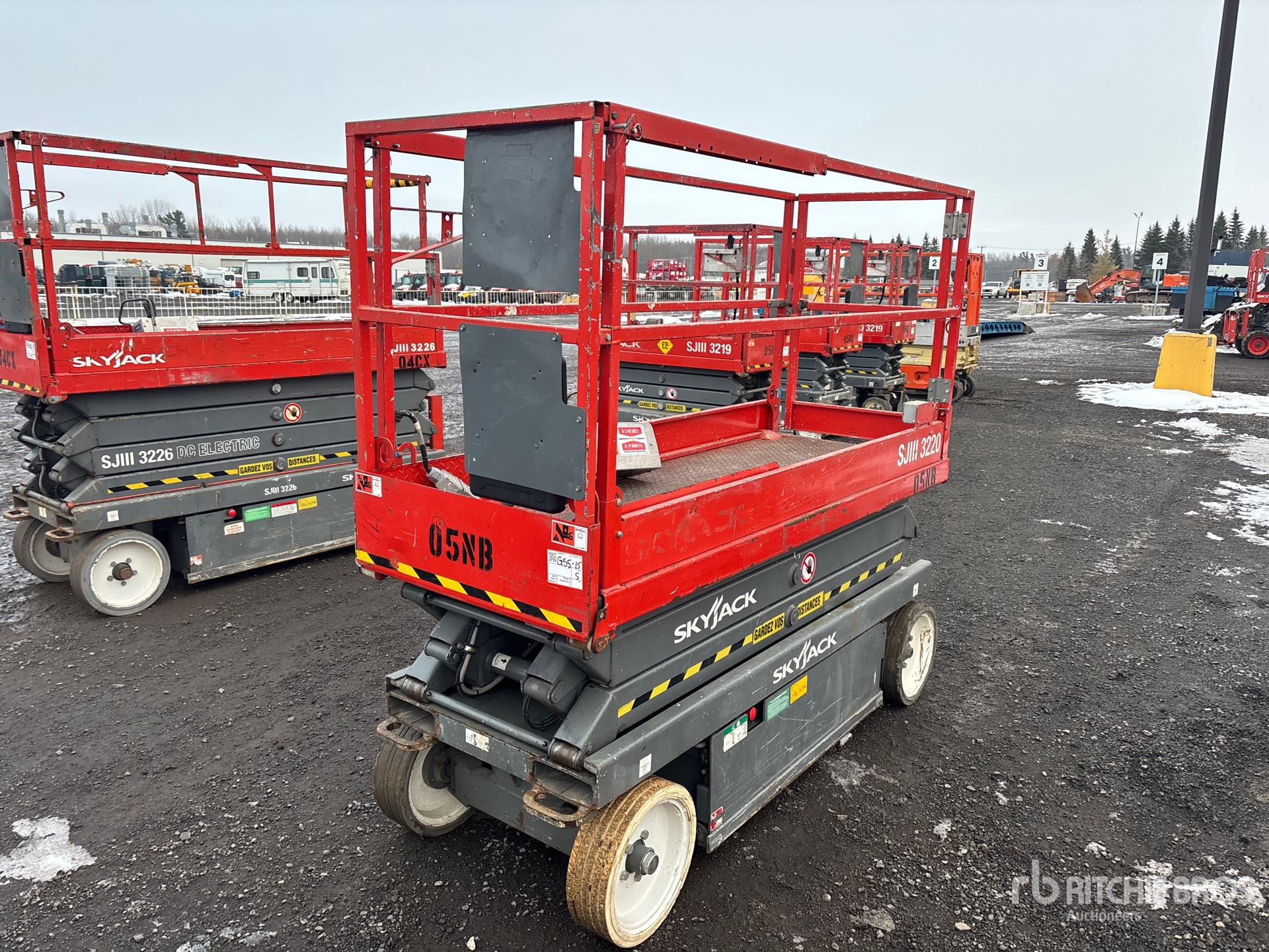 General Appearance with Imagen: esquina trasera derecha