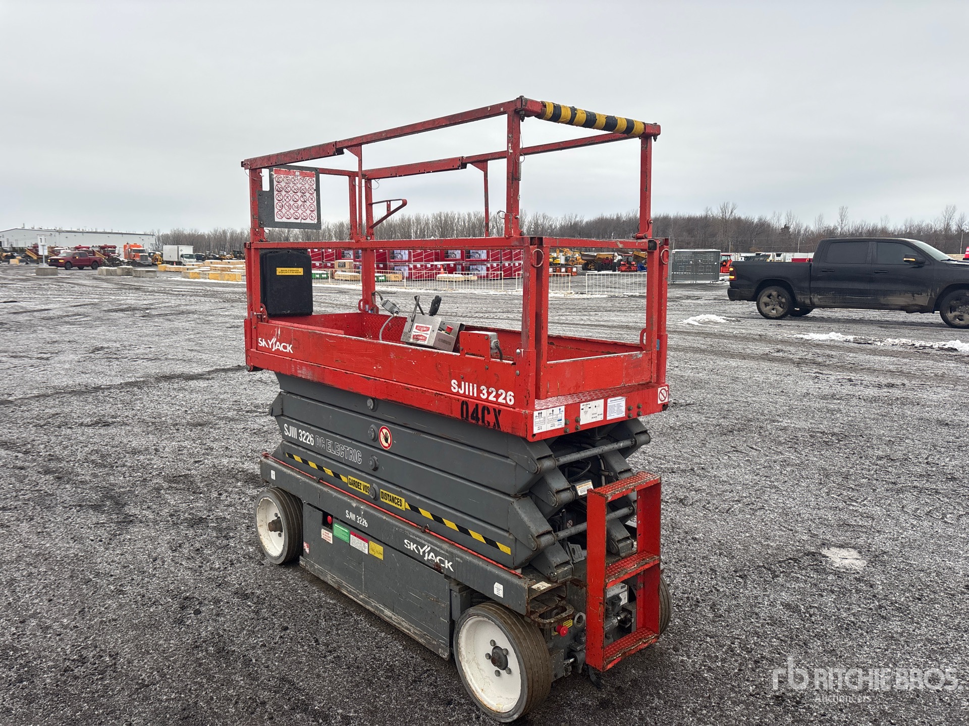 General Appearance with Picture, Right Front Corner