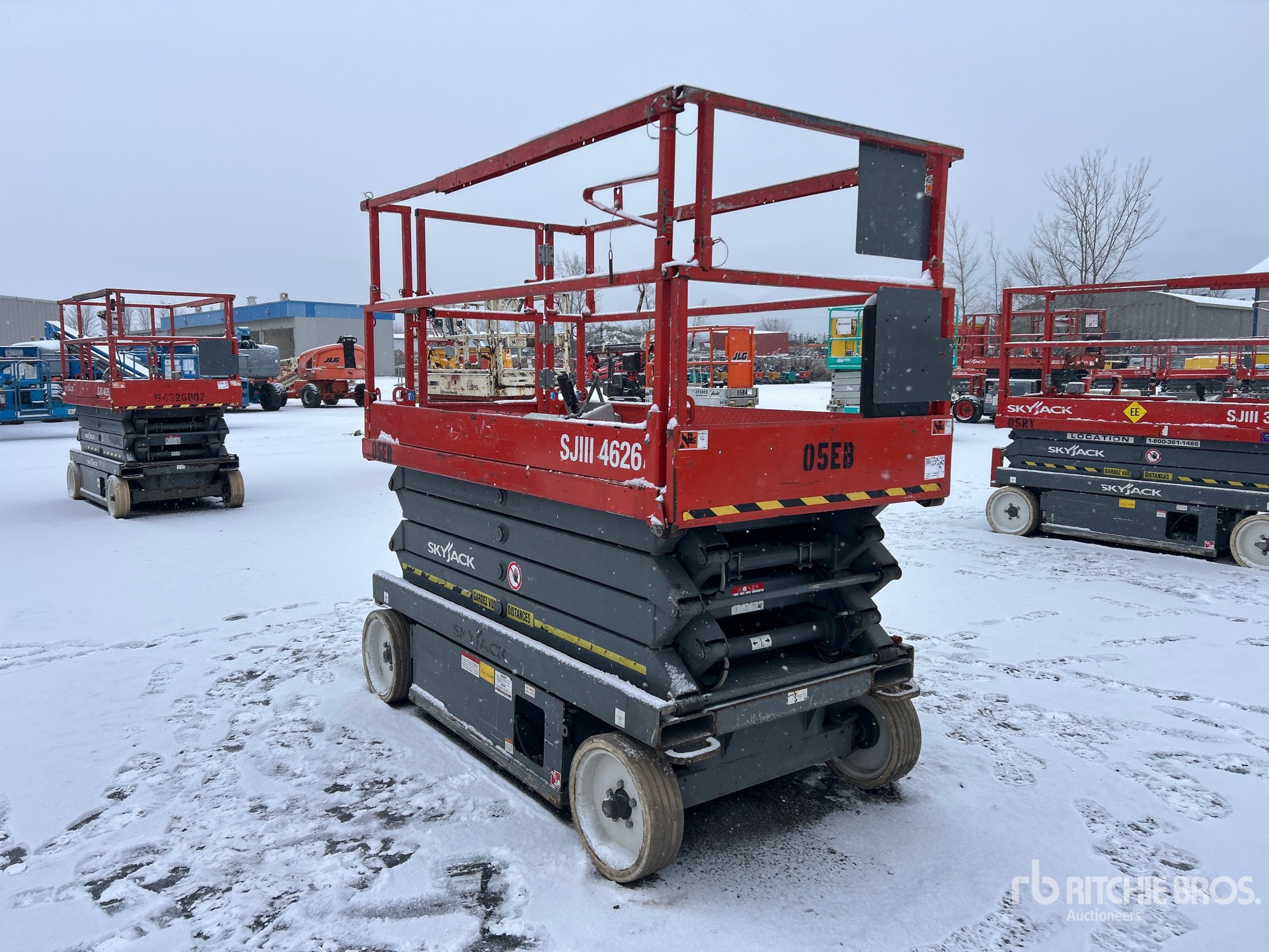 General Appearance with Picture, Right Front Corner