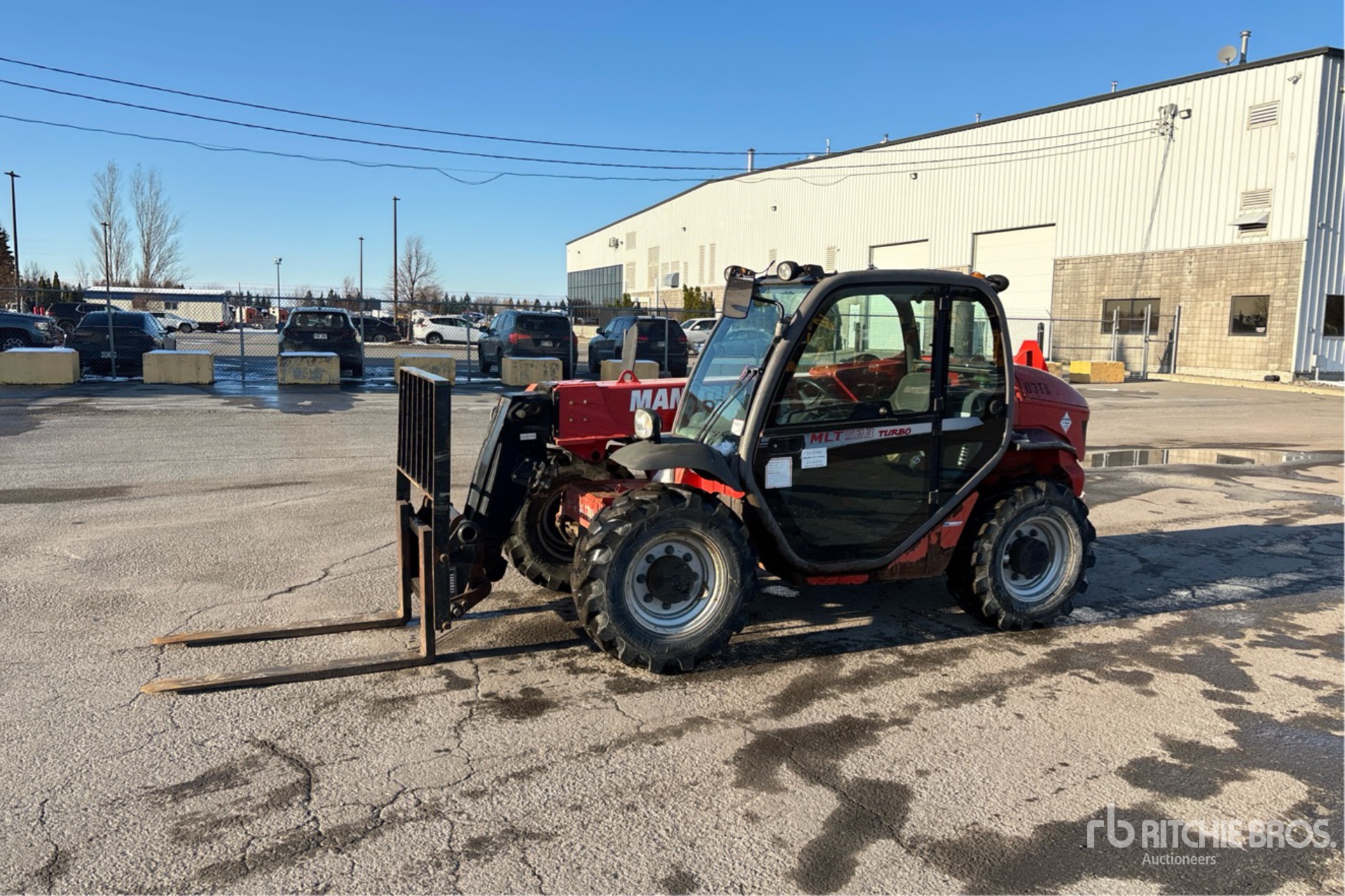 General Appearance with Picture, Left Front Corner