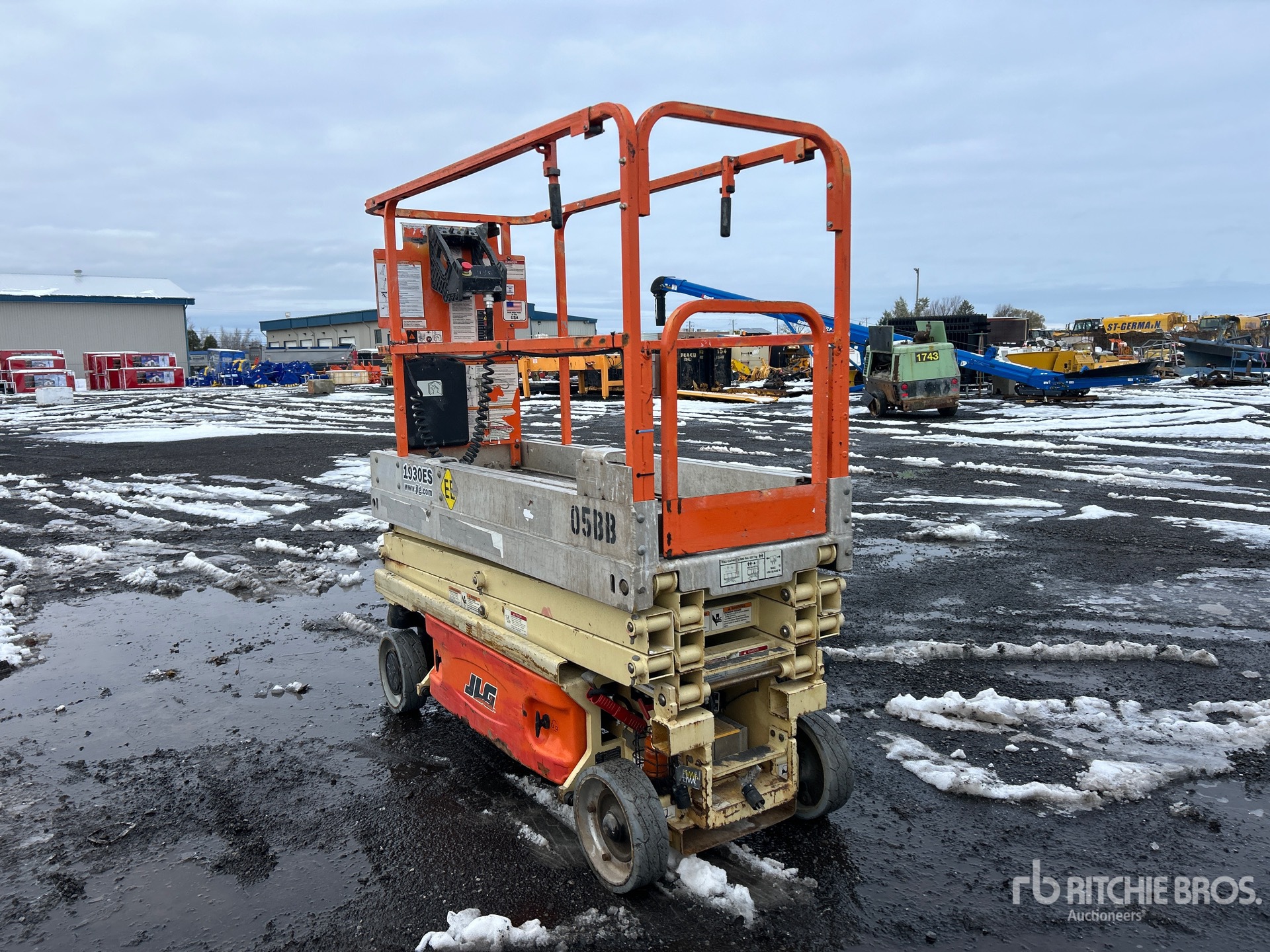 General Appearance with Bild, Ecke hinten links